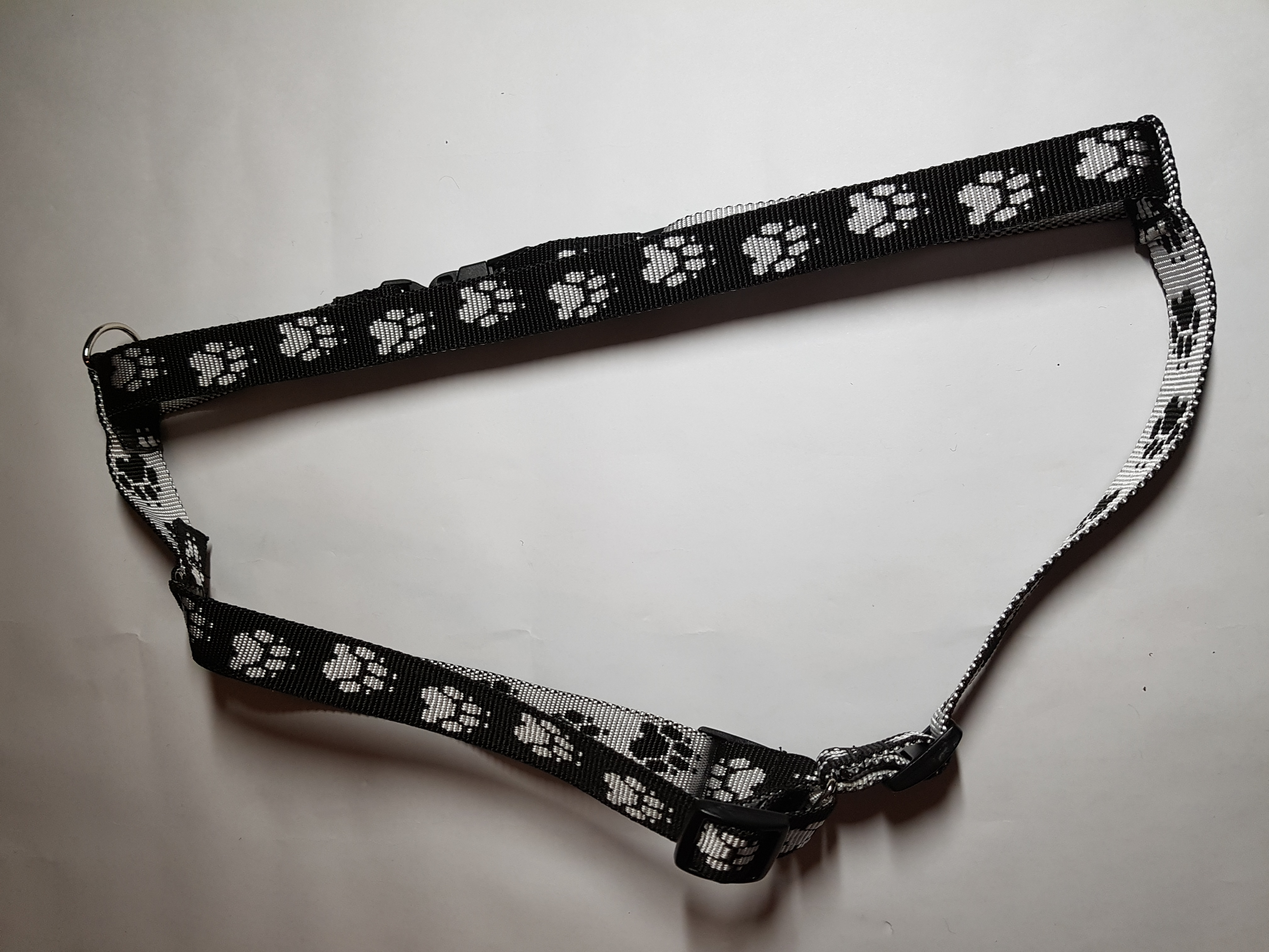 Palkar klasický postroj pre psov 52 cm - 90 cm veľ. 4 čierno-biela s labkami