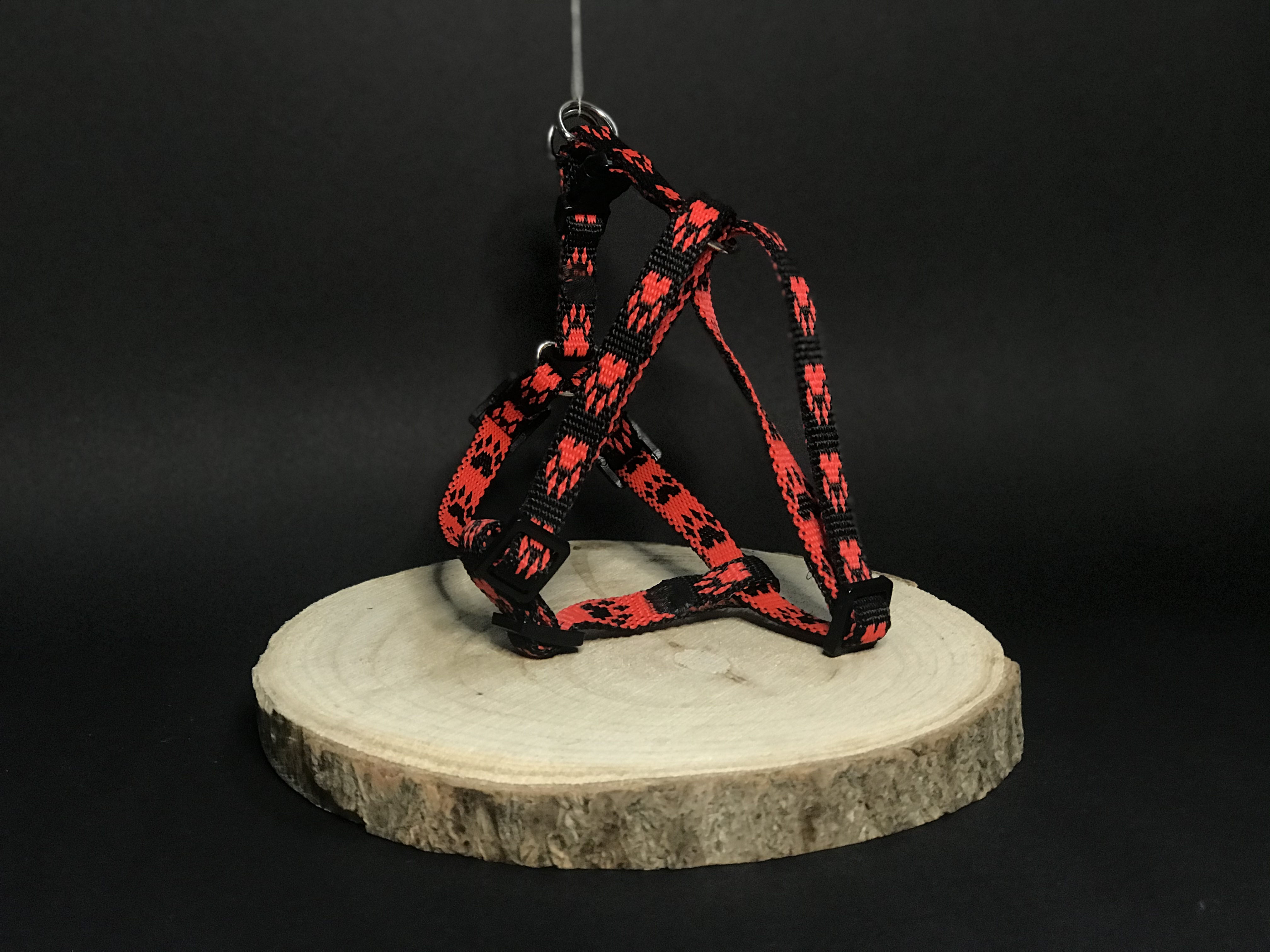 Palkar motýlik postroj pre psov 28 cm - 40 cm veľ. 1 čierno-červená s labkami