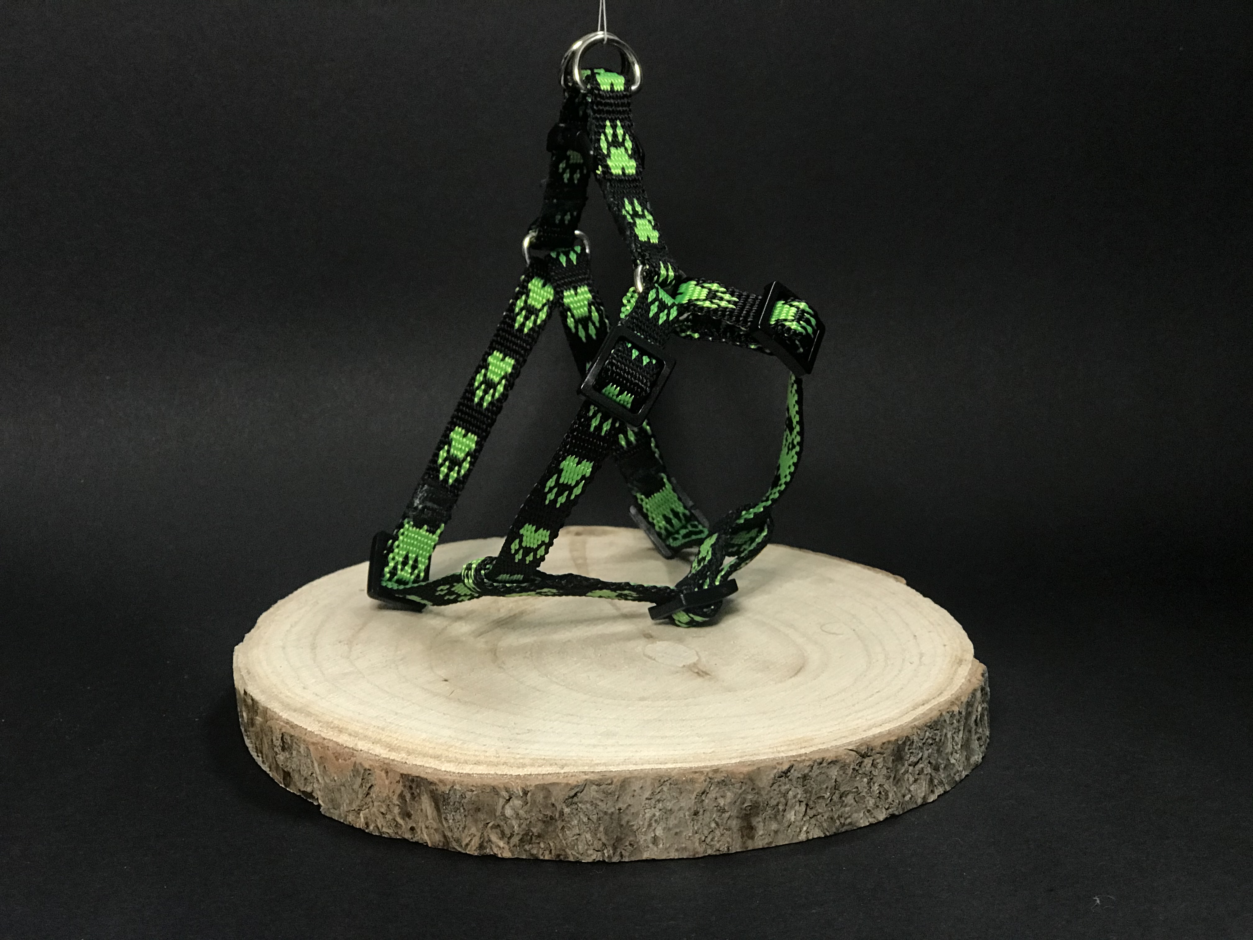 Palkar motýlik postroj pre psov 28 cm - 40 cm veľ. 1 čierno-zelená s labkami