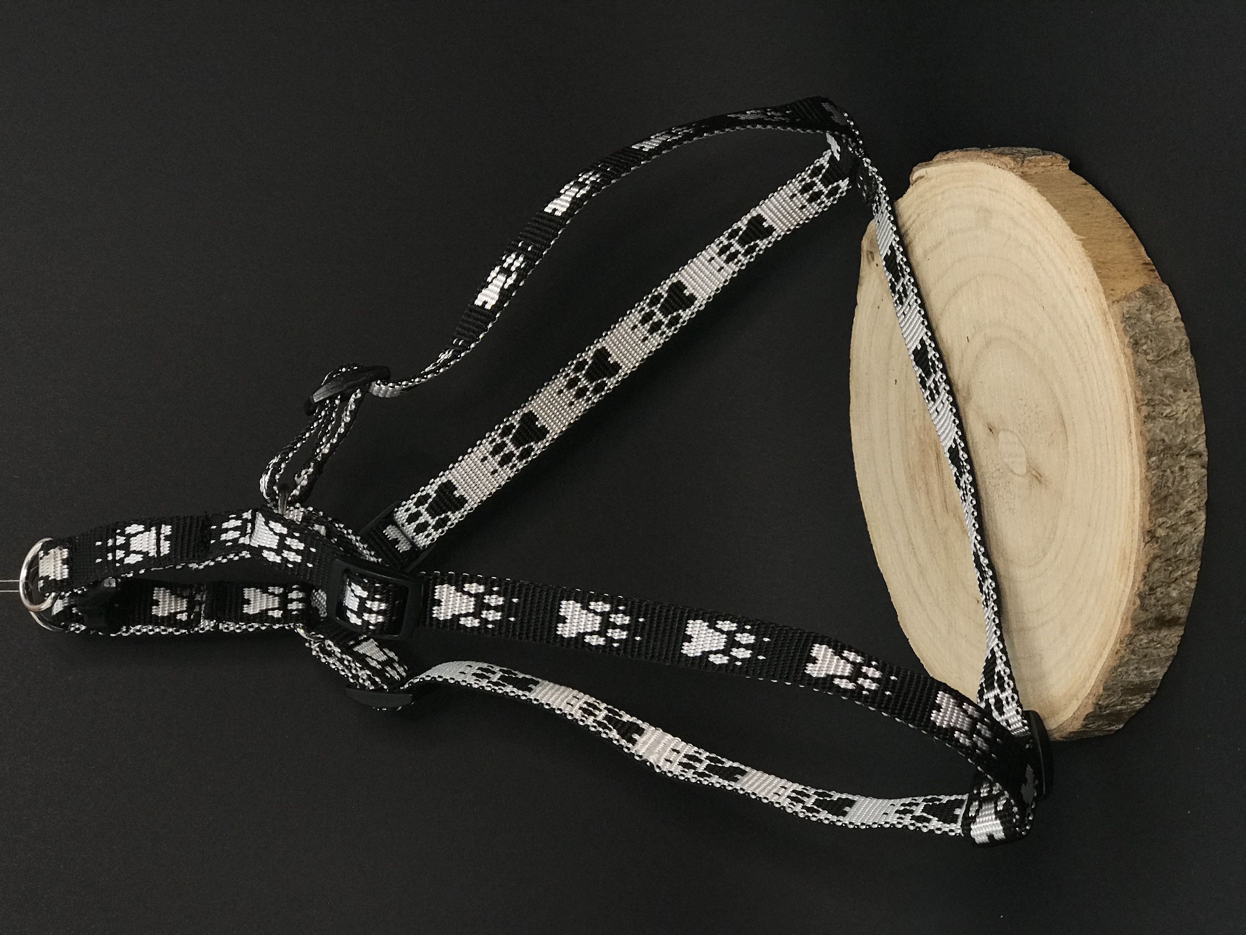 Palkar motýlik postroj pre psov 44 cm - 62 cm veľ. 2 čierno-biela s labkami