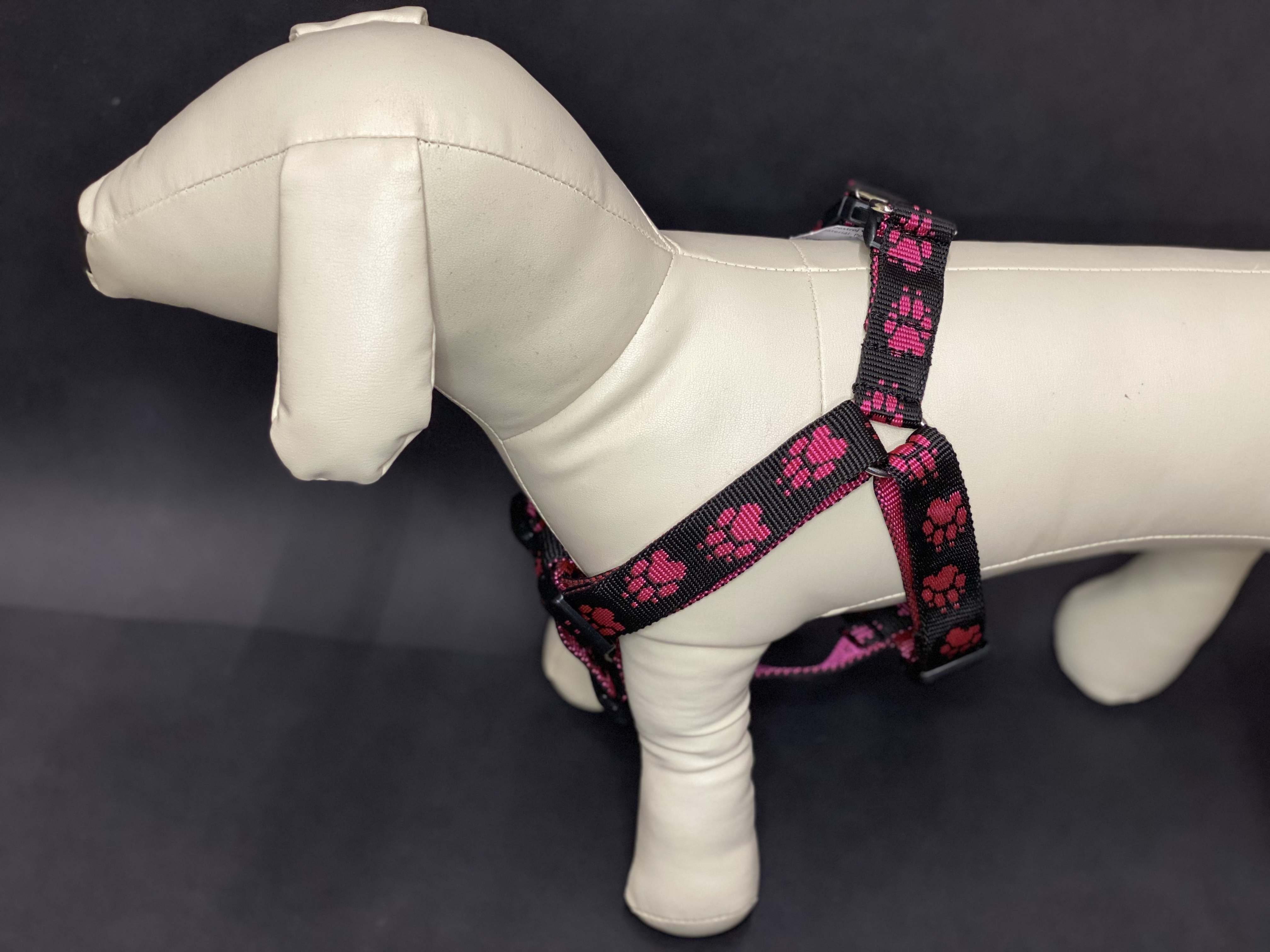 Palkar motýlik postroj pre psov 48 cm - 72 cm veľ. 4 čierno-ružová s labkami