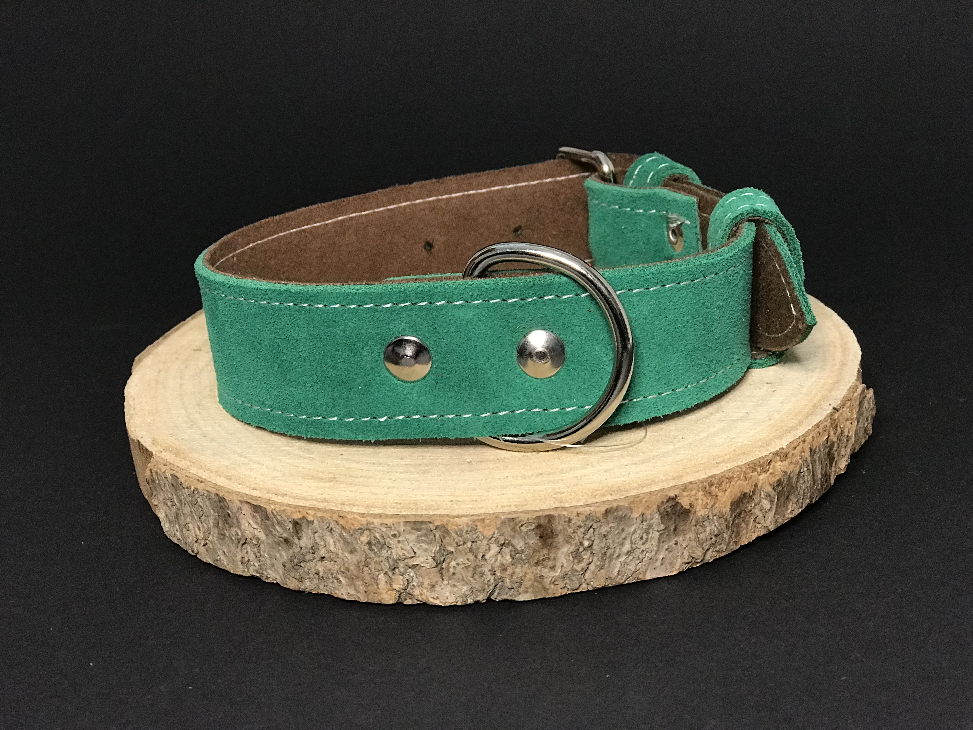 Palkar obojok z velúrovej kože pre psov 45 cm x 30 mm zelená