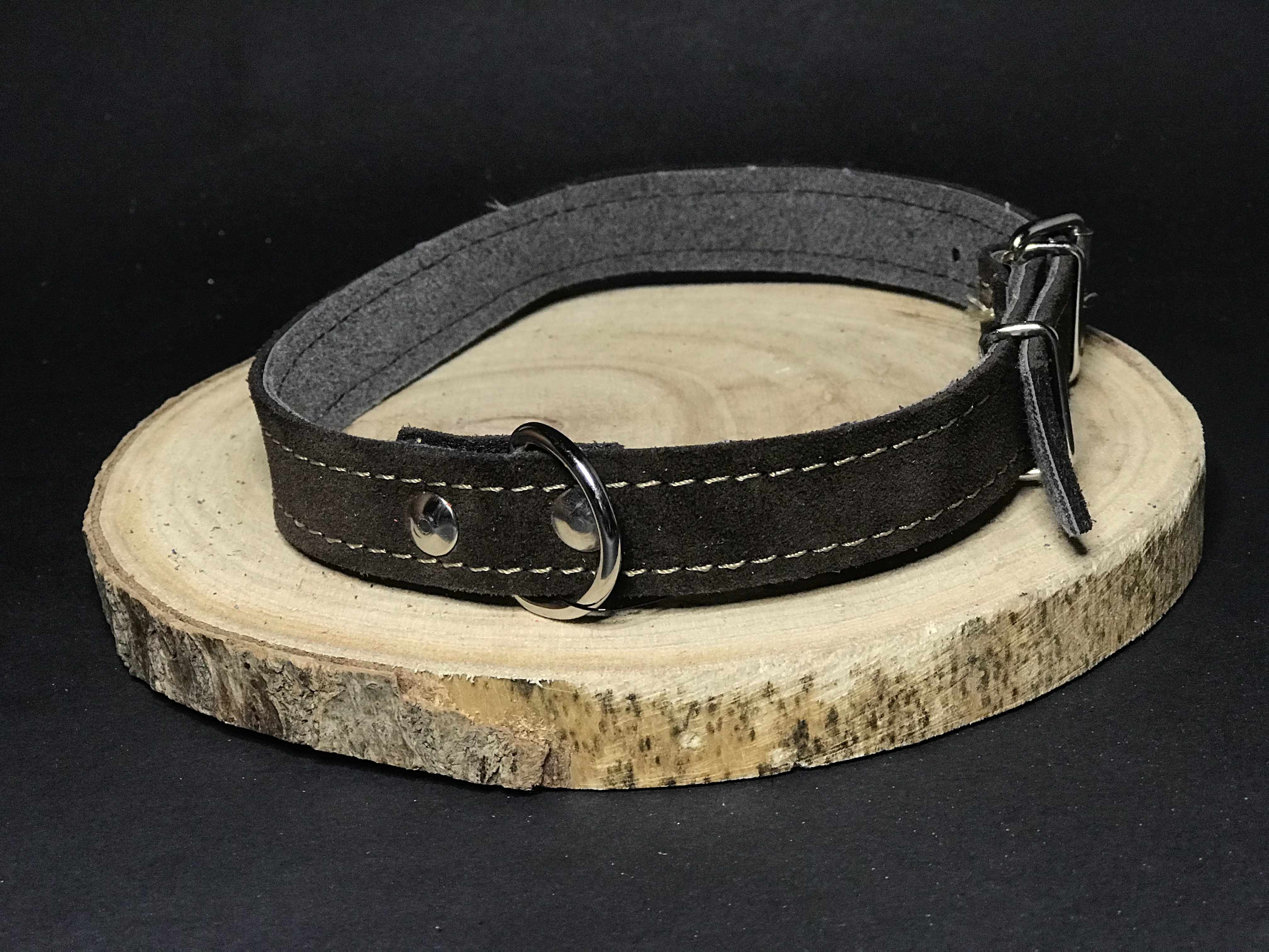 Palkar obojok z velúrovej kože pre psov 50 cm x 22 mm hnedá