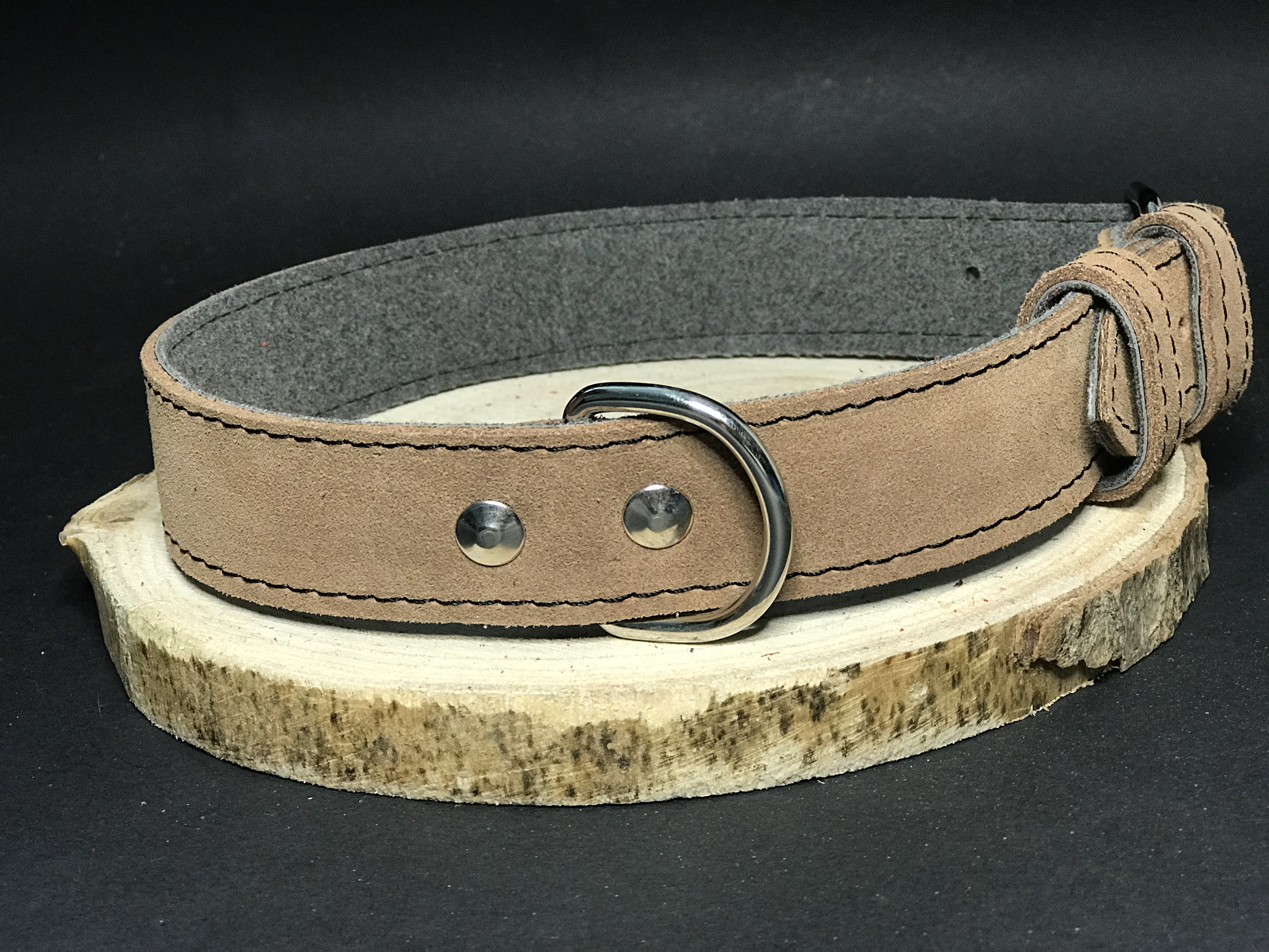 Palkar obojok z velúrovej kože pre psov 55 cm x 30 mm béžová