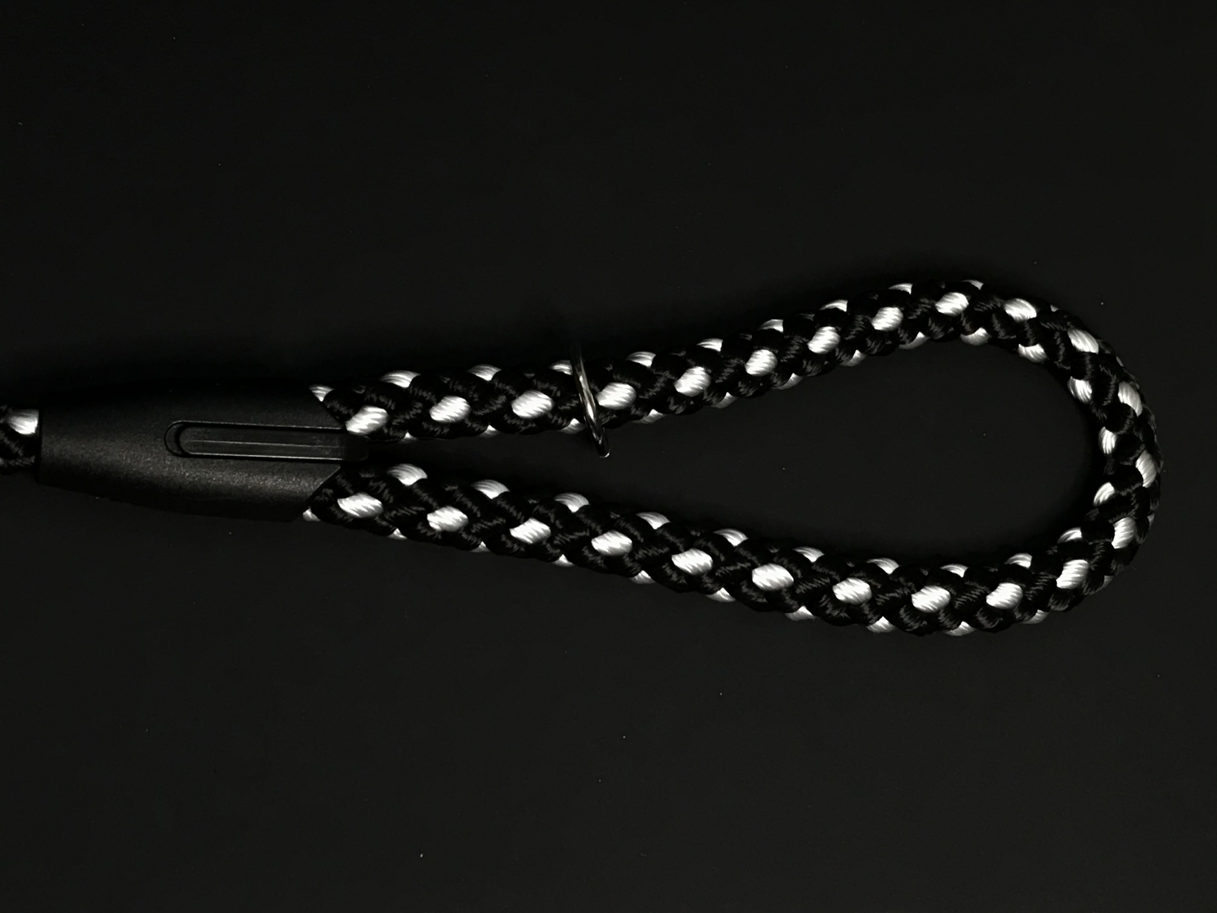 Palkar vodítko pre psov 150 cm x 14 mm čierno-biela