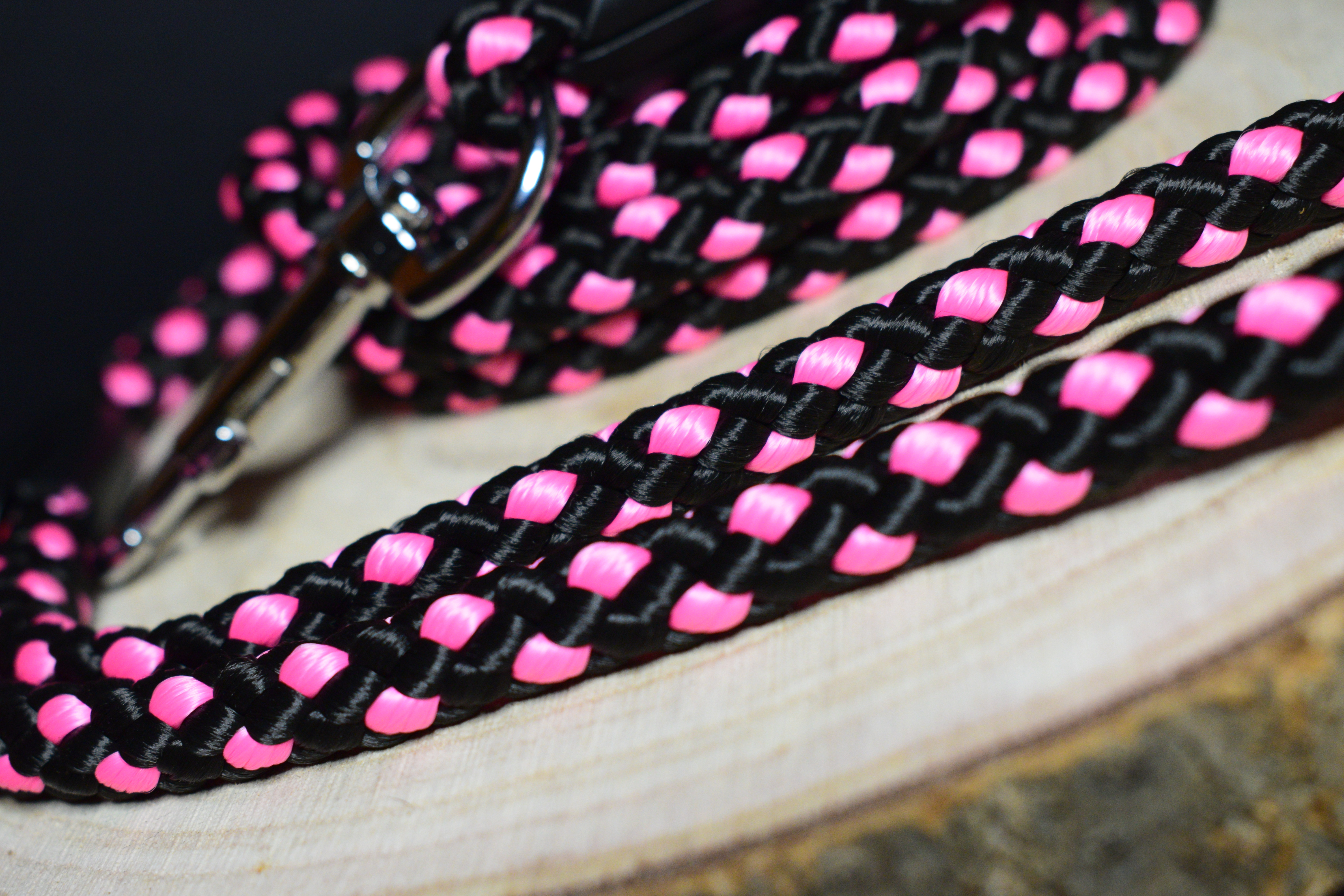 Palkar vodítko pre psov 150 cm x 10 mm čierno-ružová