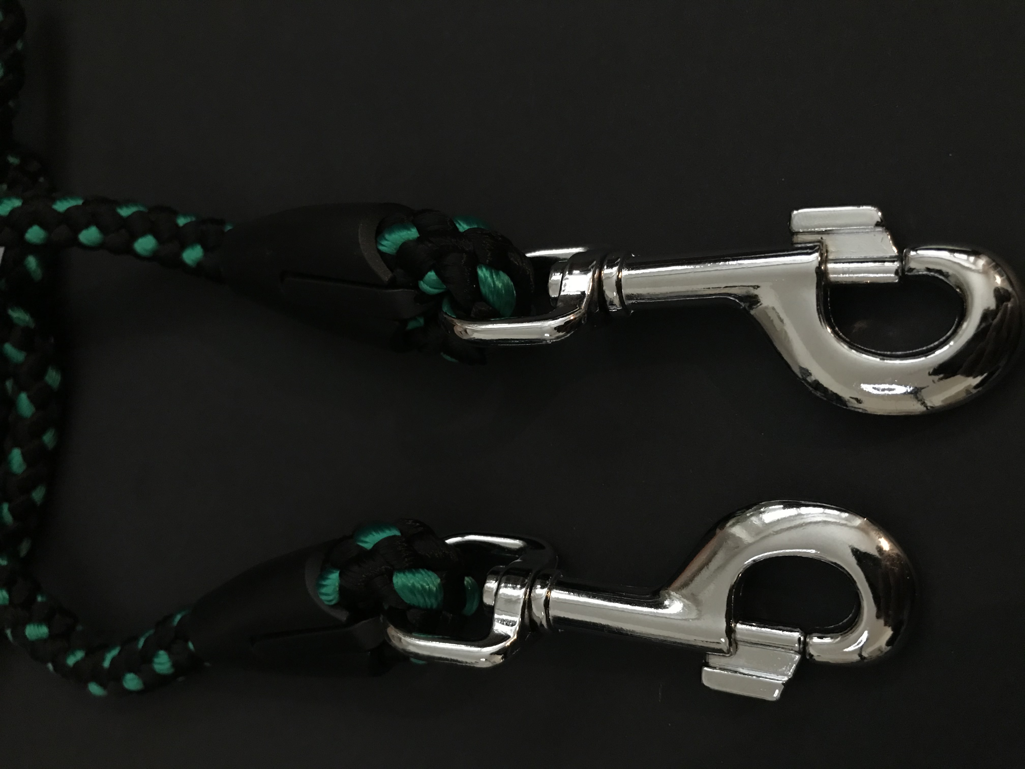 Palkar prepínacie vodítko pre psov 250 cm x 14 mm čierno-zelená