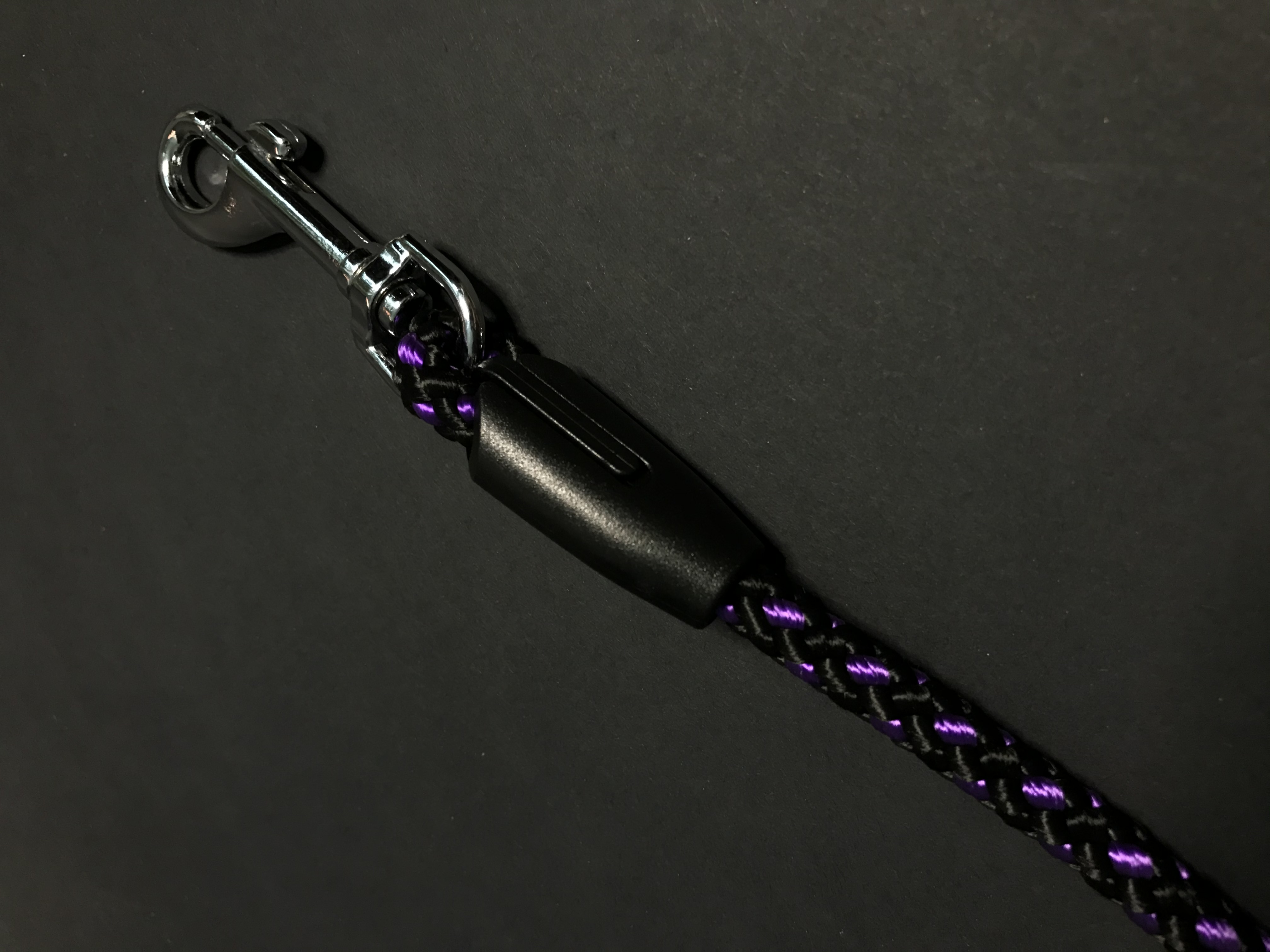 Palkar prepínacie vodítko pre psov 250 cm x 8 mm čierno-fialová