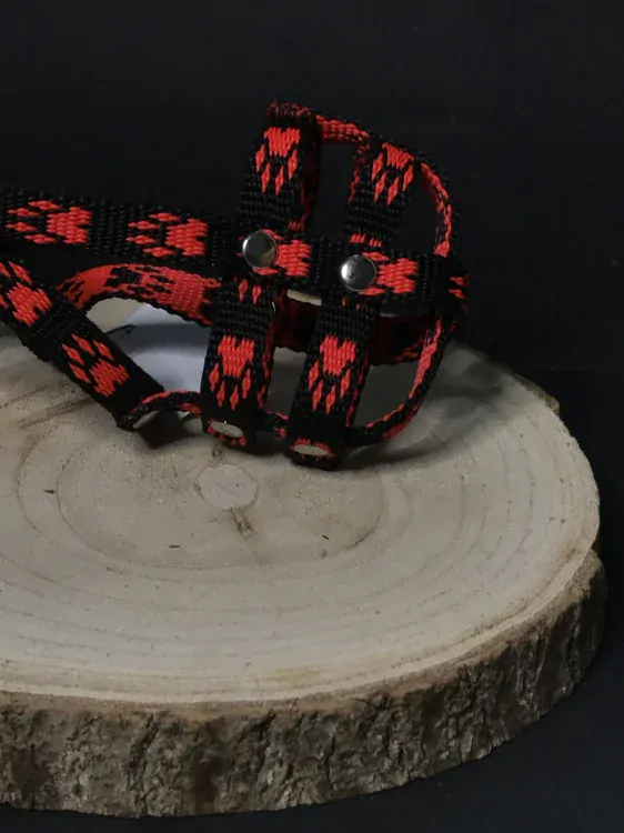 Palkar nylonový náhubok pre psov veľ. 0,5 14 cm x 4 cm čierno-červená