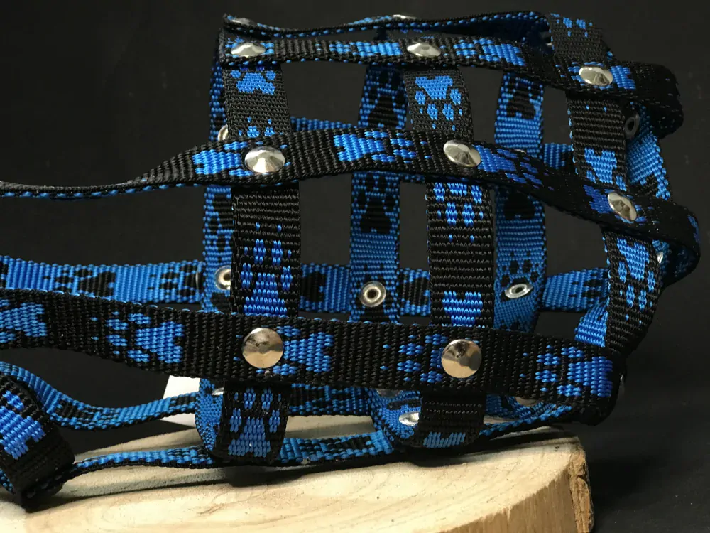 Palkar nylonový náhubok pre psov veľ. 6 36 cm x 12 cm čierno-modrá