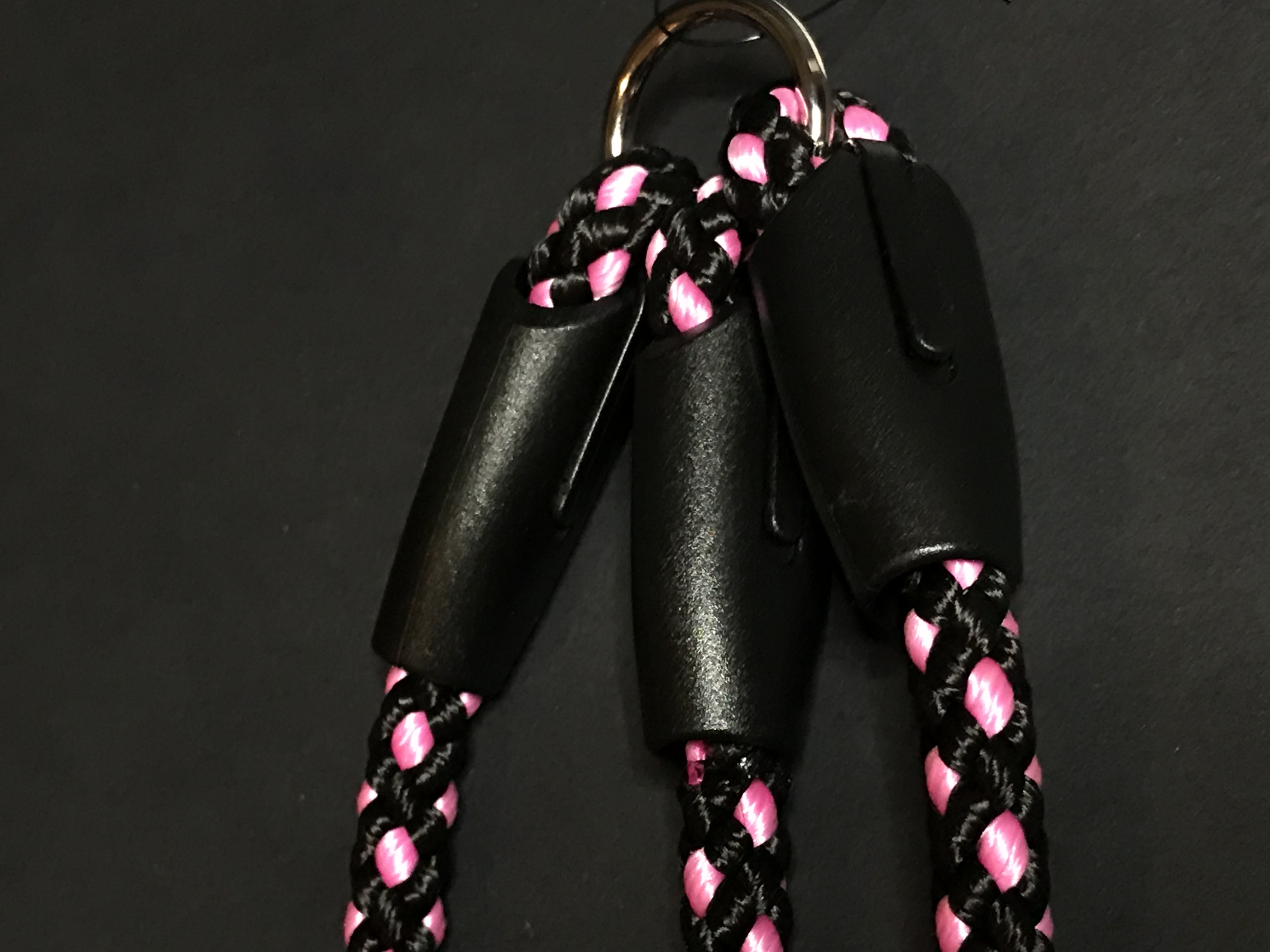 Palkar vodítko roztrojka pre psov 40 cm x 8 mm čierno-ružová