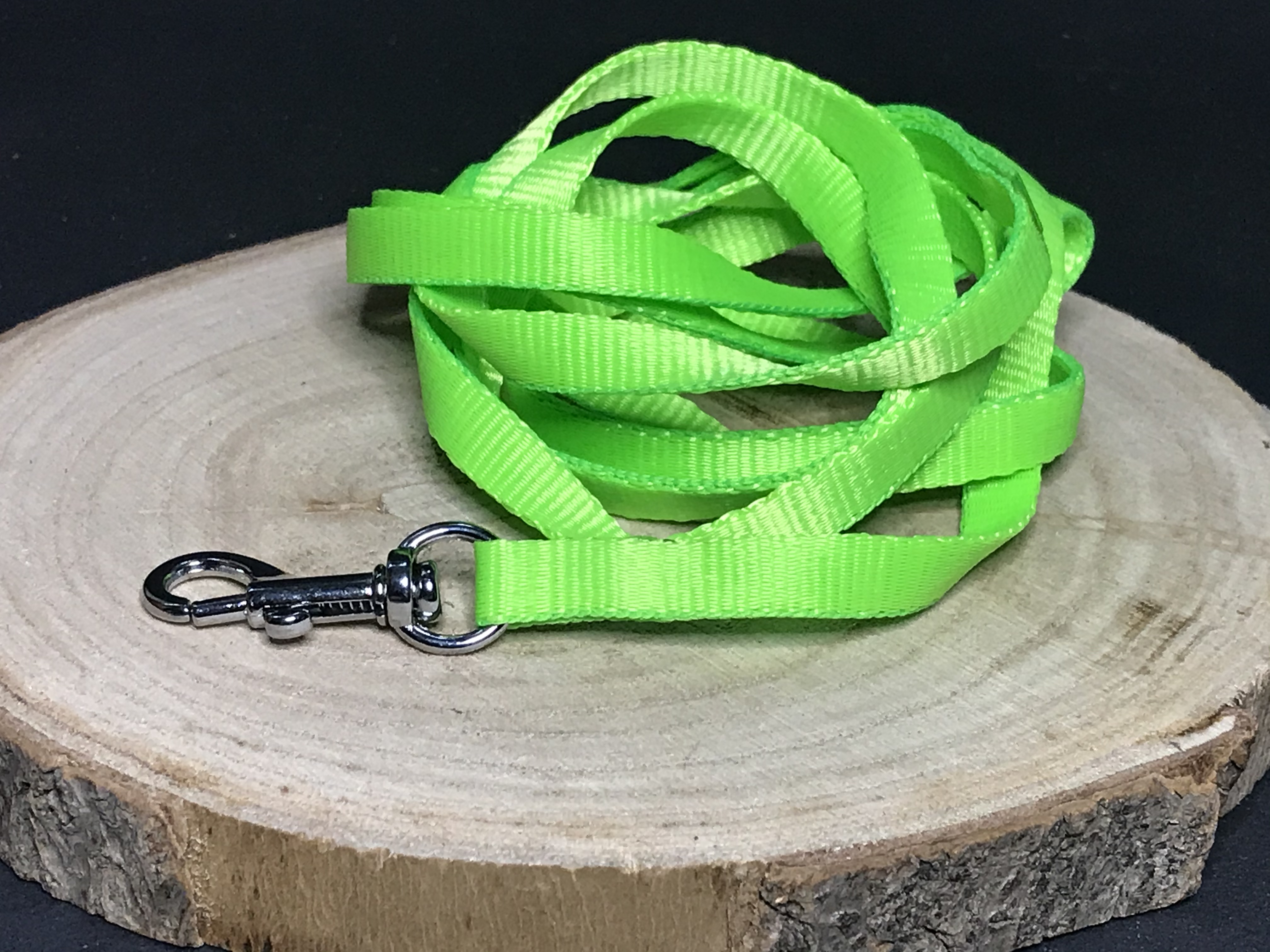 Palkar vodítko z popruhu pre psov 150 cm x 10 mm fosforovo-zelená