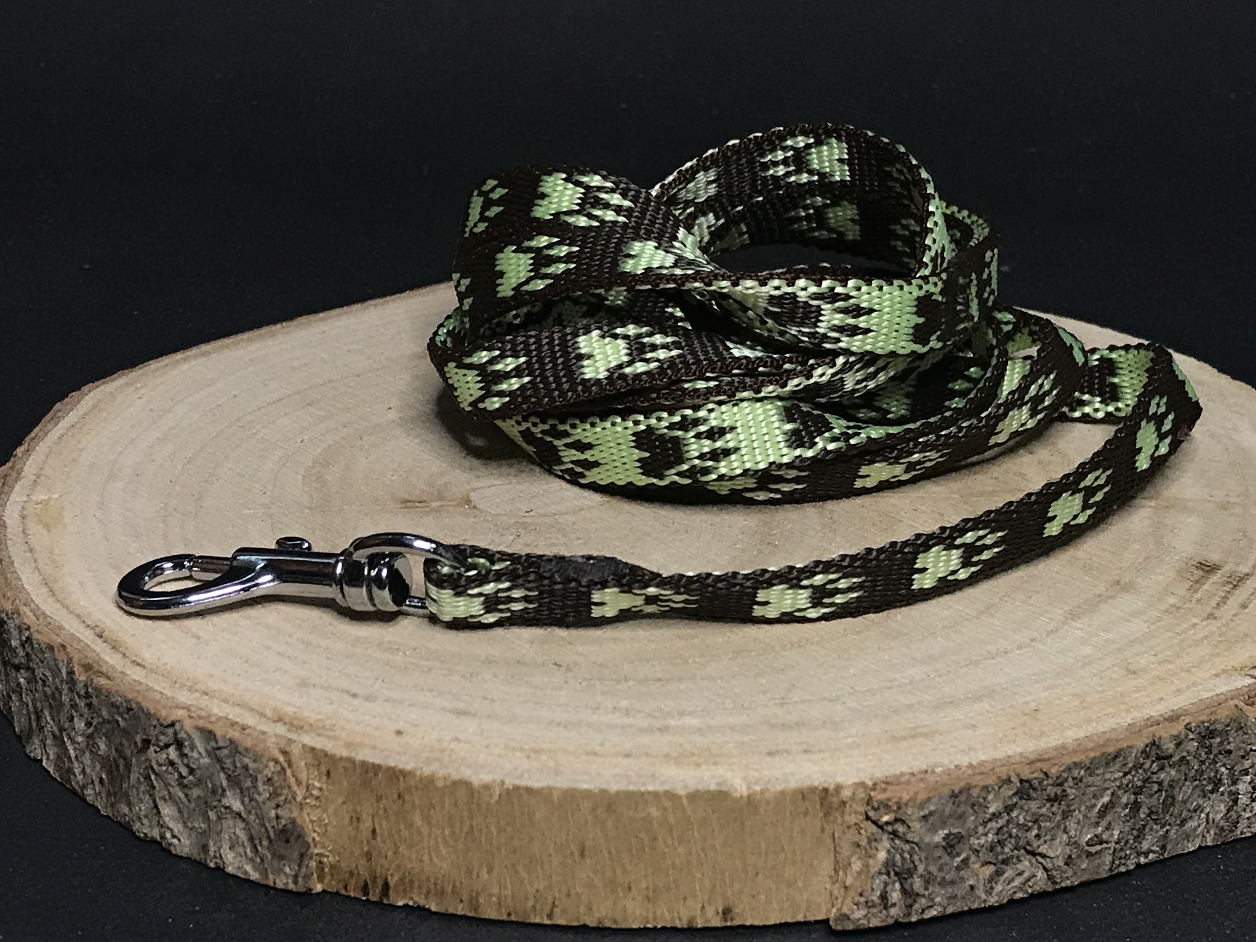 Palkar vodítko z popruhu pre psov 150 cm x 10 mm hnedo-žltá s labkami