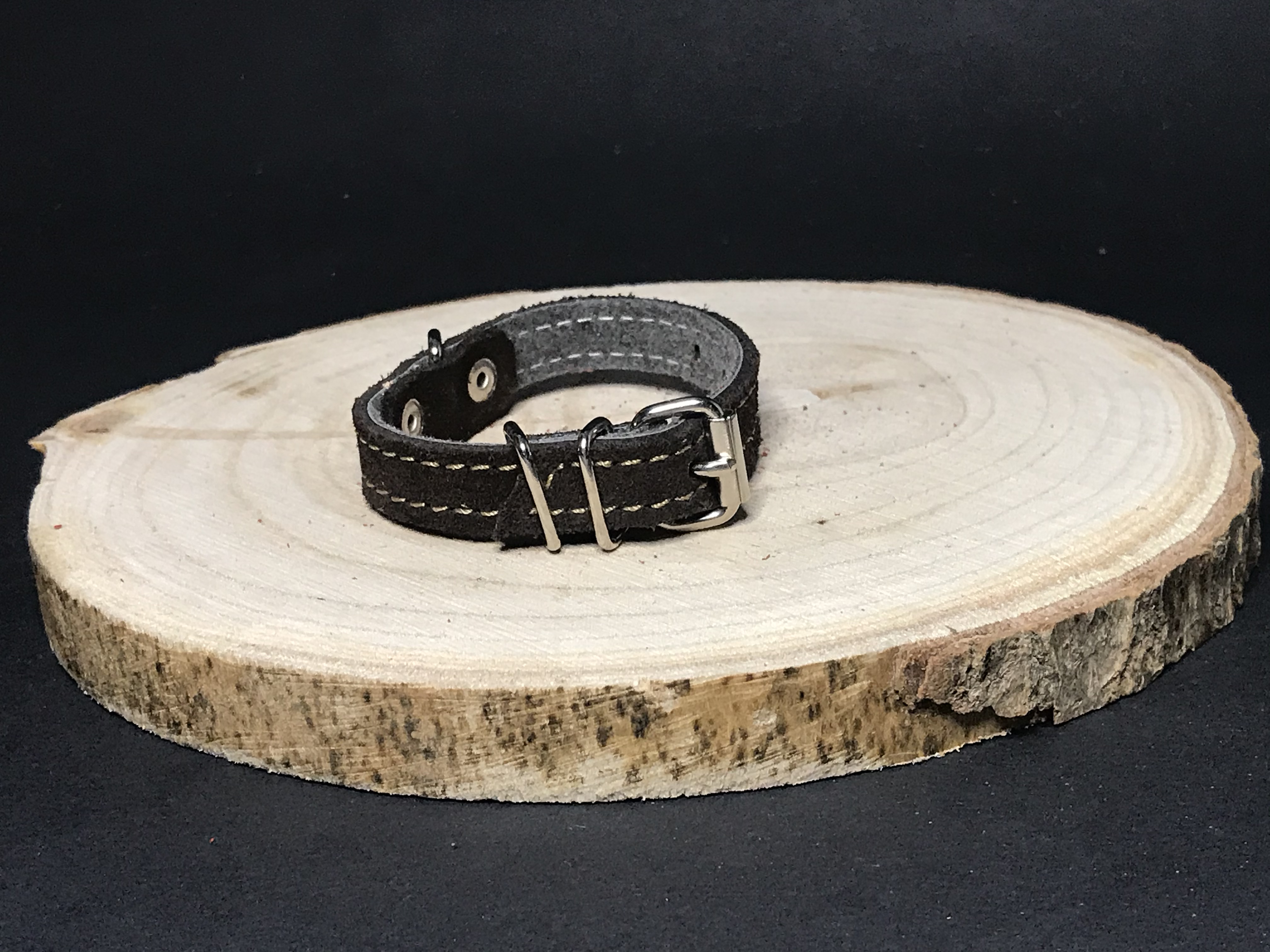 Palkar obojok z velúrovej kože pre psy 20 cm x 12 mm hnedá