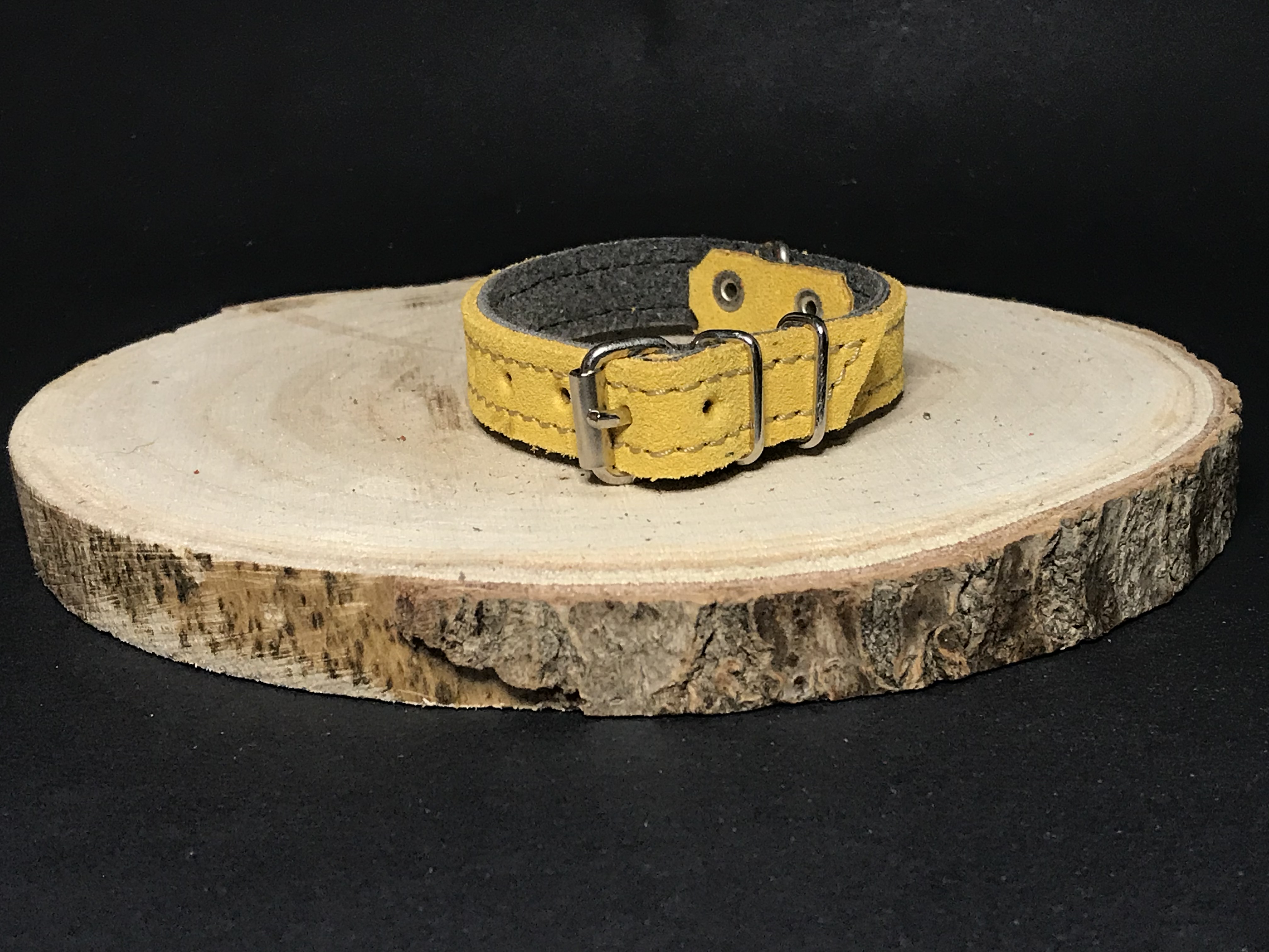 Palkar obojok z velúrovej kože pre psov 25 cm x 14 mm žltá