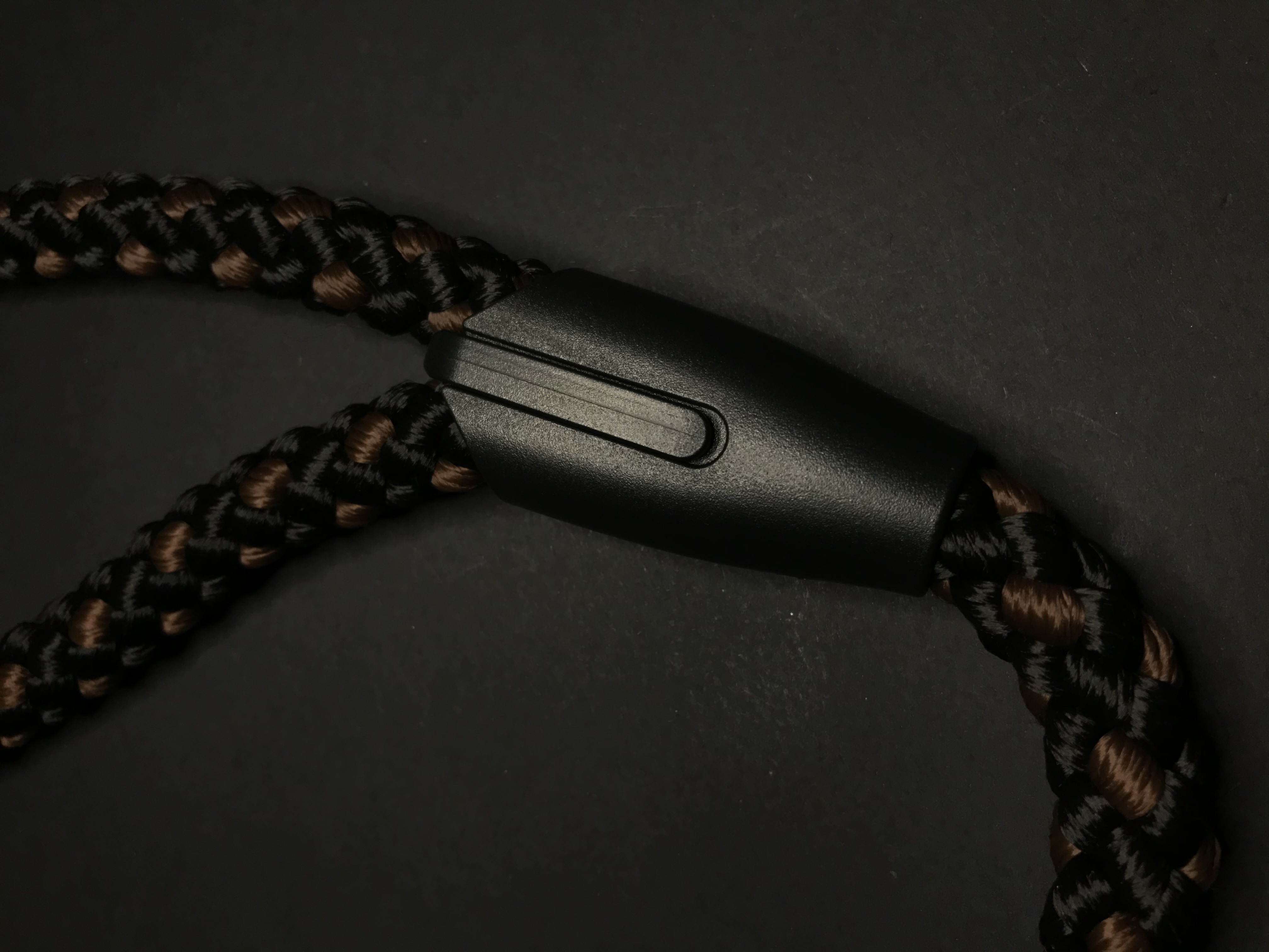 Palkar vodítko ucho pre psov 55 cm x 14 mm čierno-hnedá