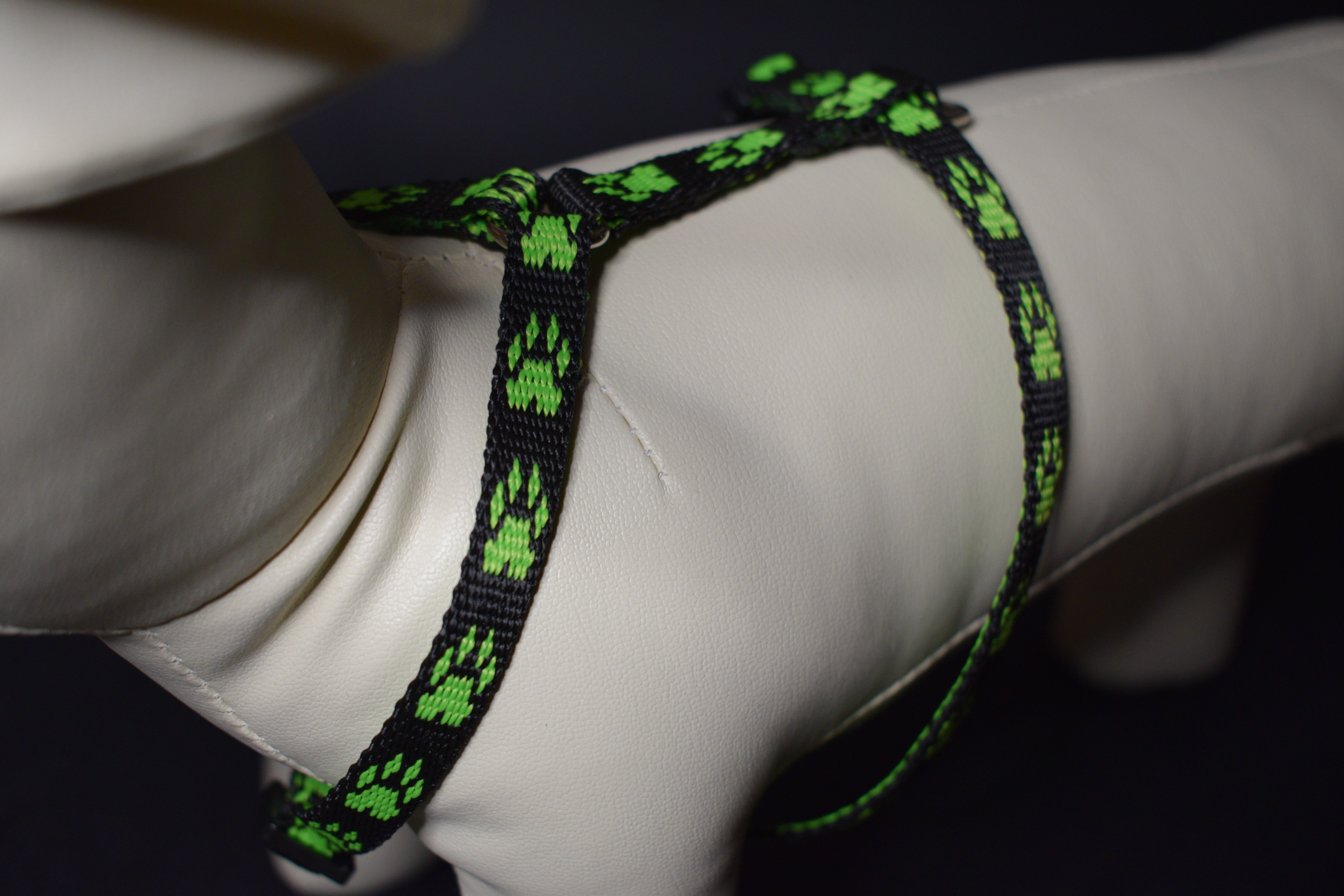 Palkar klasický postroj pre psov 22 cm - 40 cm veľ. 1 čierno-zelená s labkami