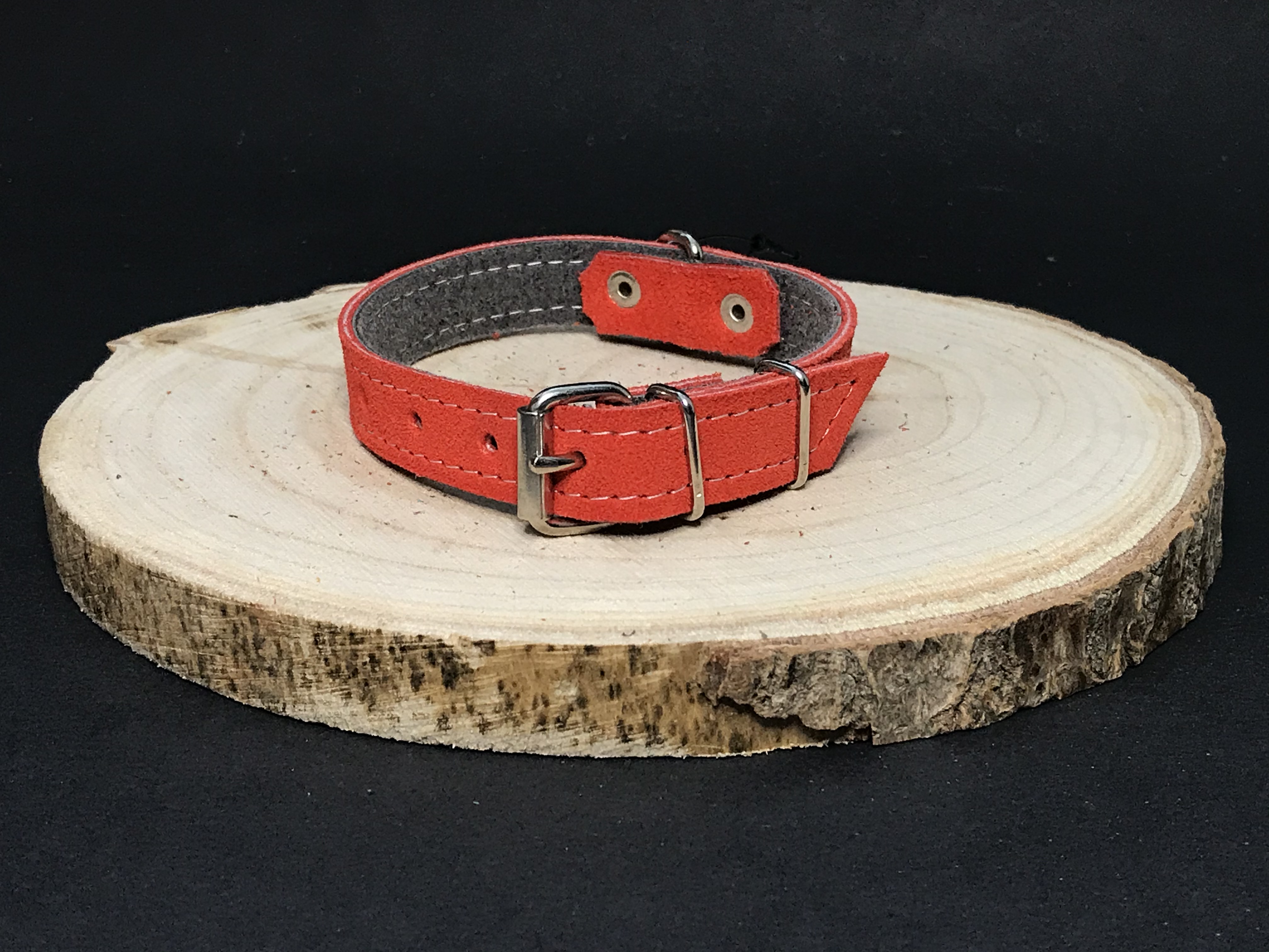 Palkar obojok z velúrovej kože pre psov 30 cm x 16 mm červená