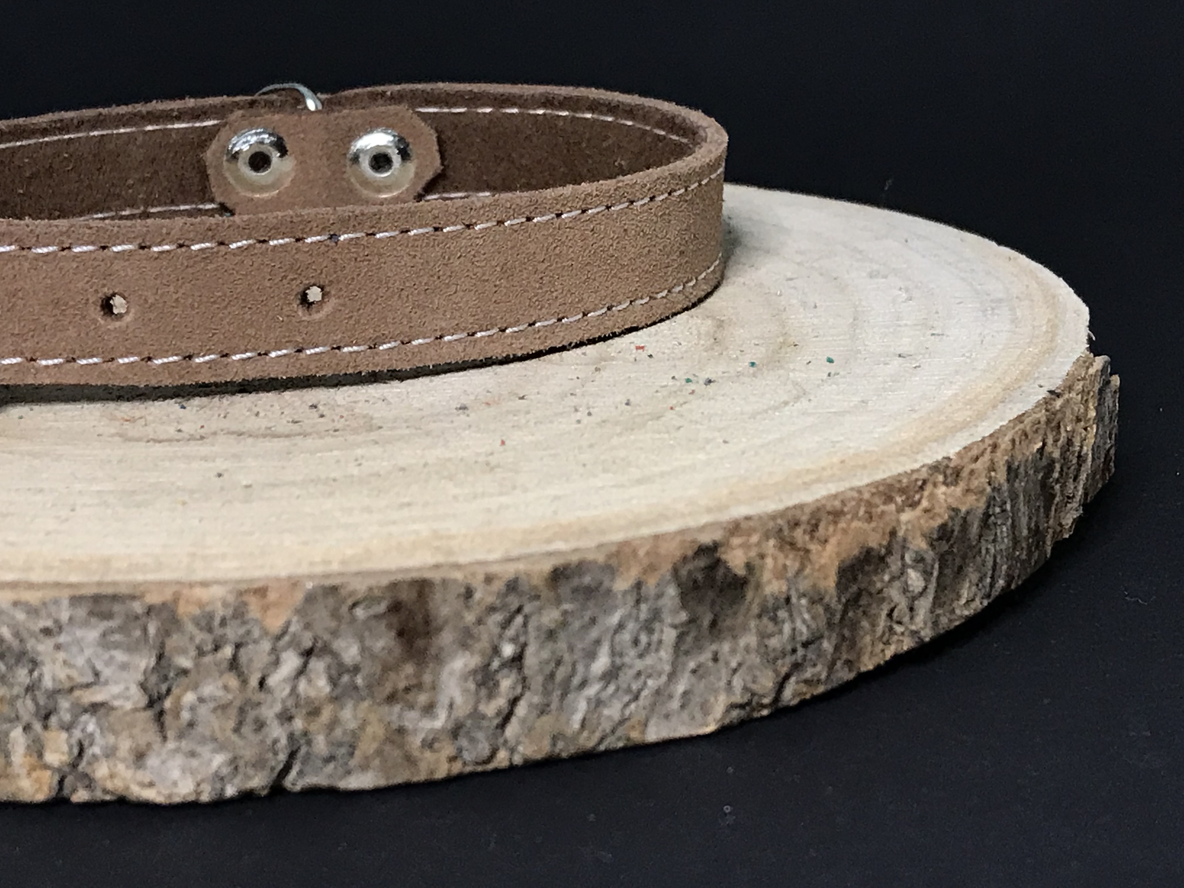 Palkar obojok z velúrovej kože pre psov 35 cm x 16 mm béžová