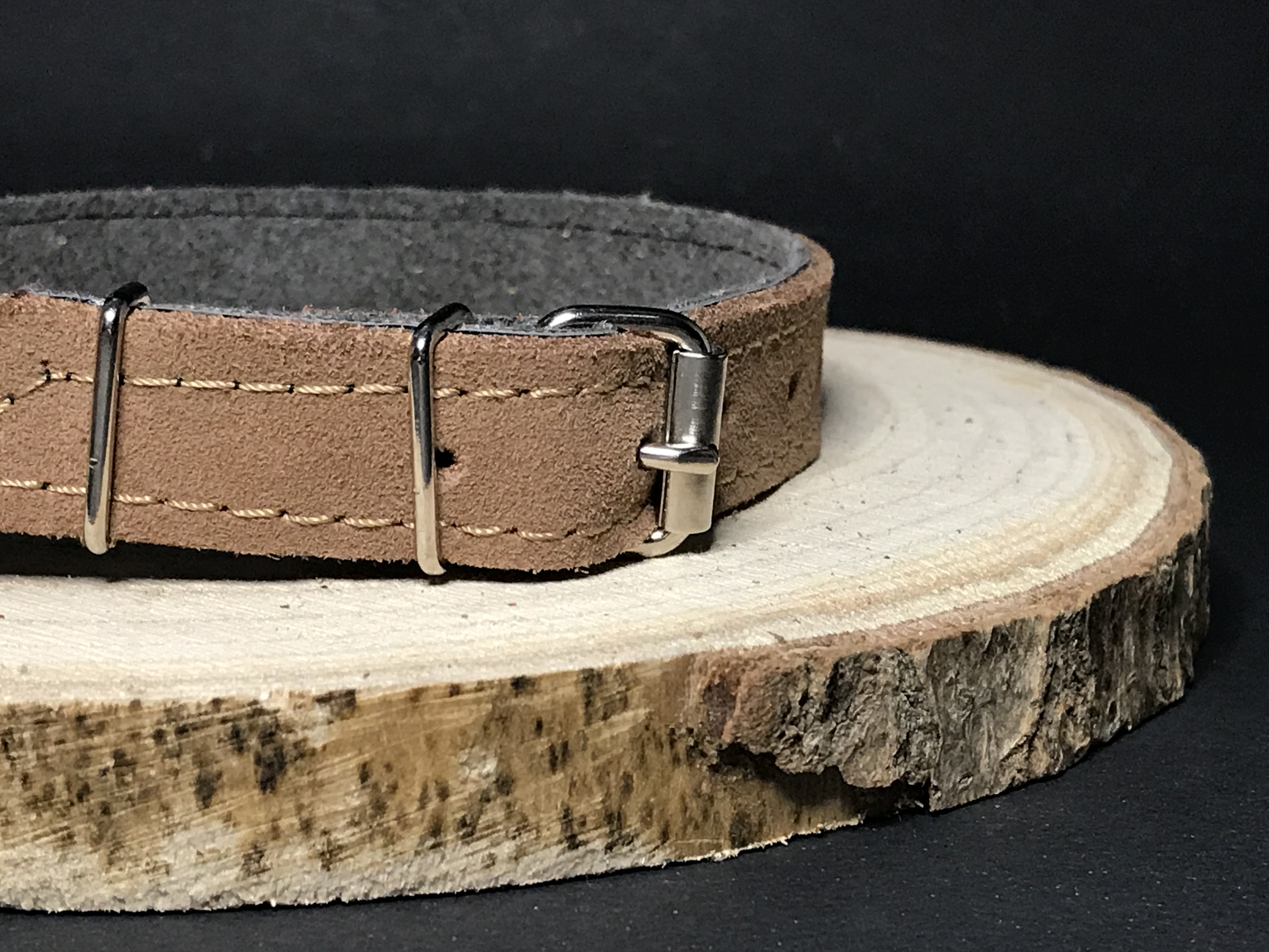 Palkar obojok z velúrovej kože pre psov 40 cm x 18 mm béžová