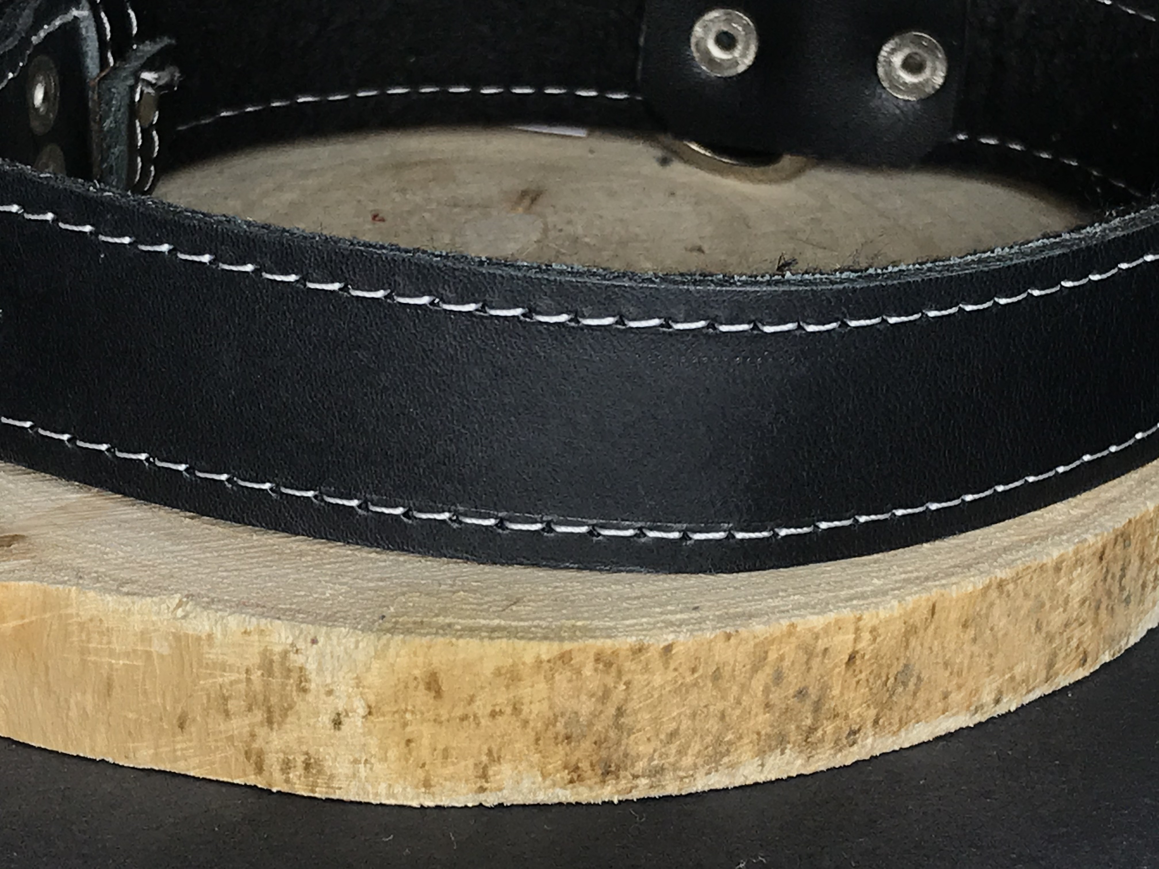 Palkar obojok z kože hladenice pre psov 75 cm x 30 mm čierny