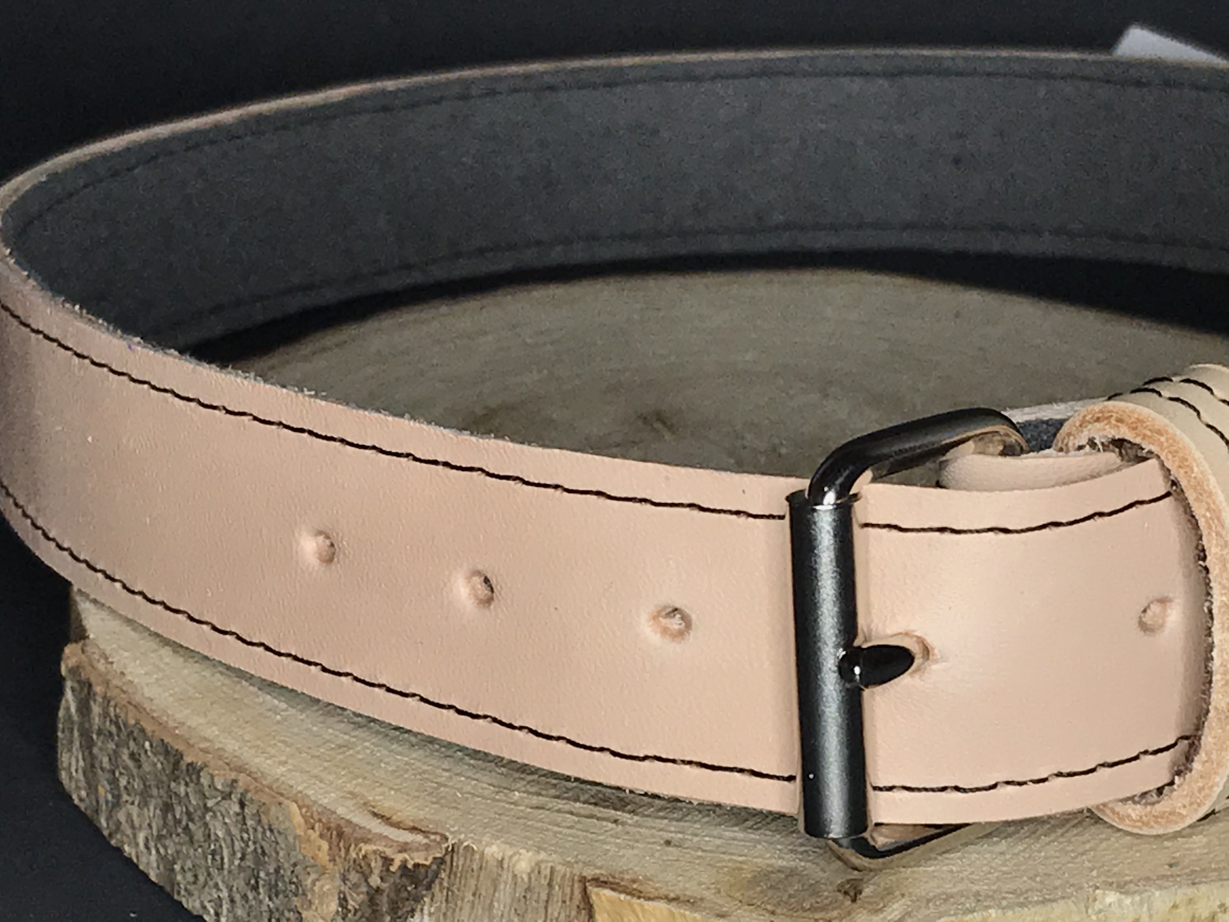 Palkar obojok z kože hlazenice pre psov 80 cm x 30 mm prírodný