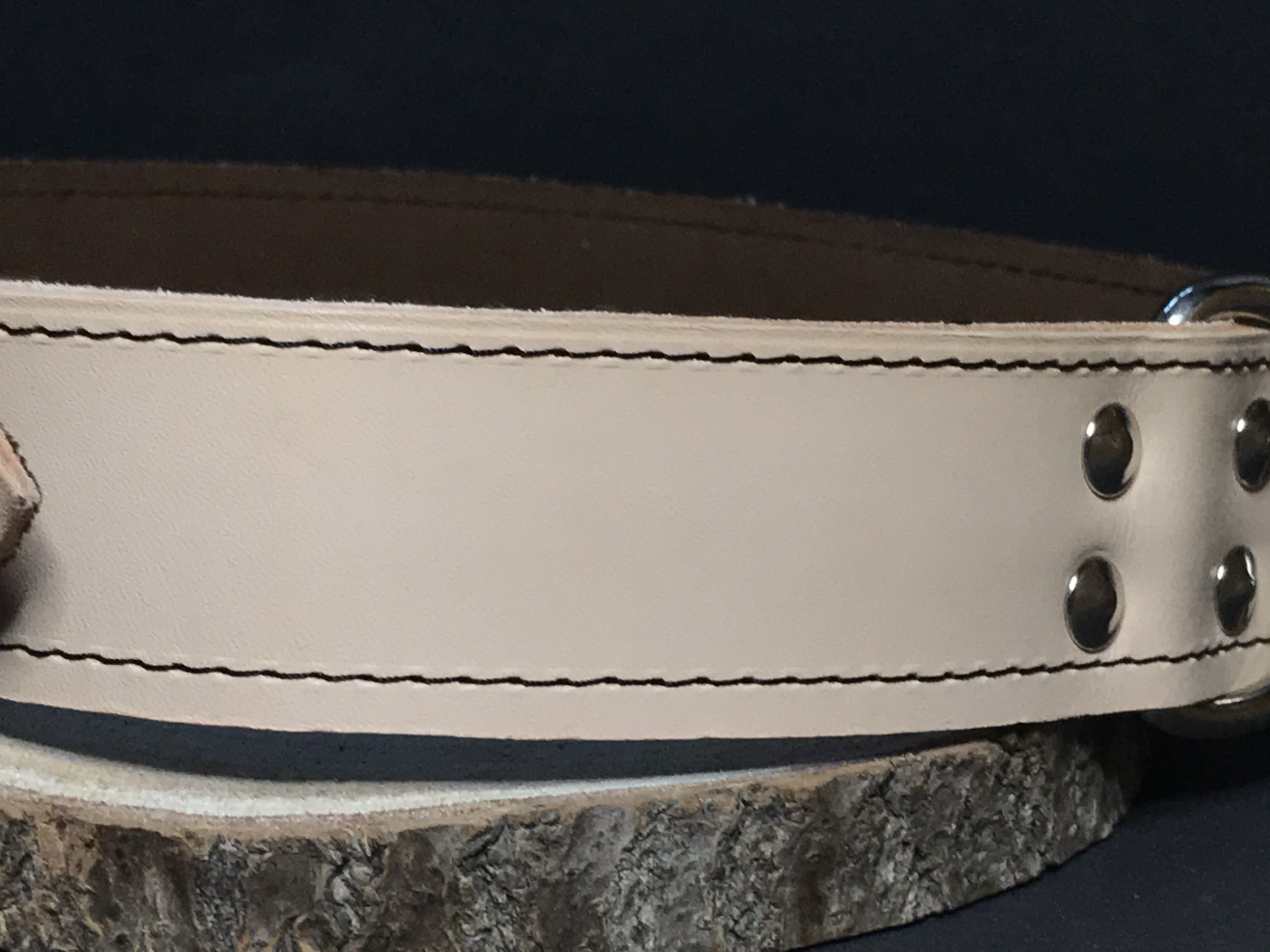 Palkar obojok z kože hlazenice pre psov 80 cm x 40 mm prírodný