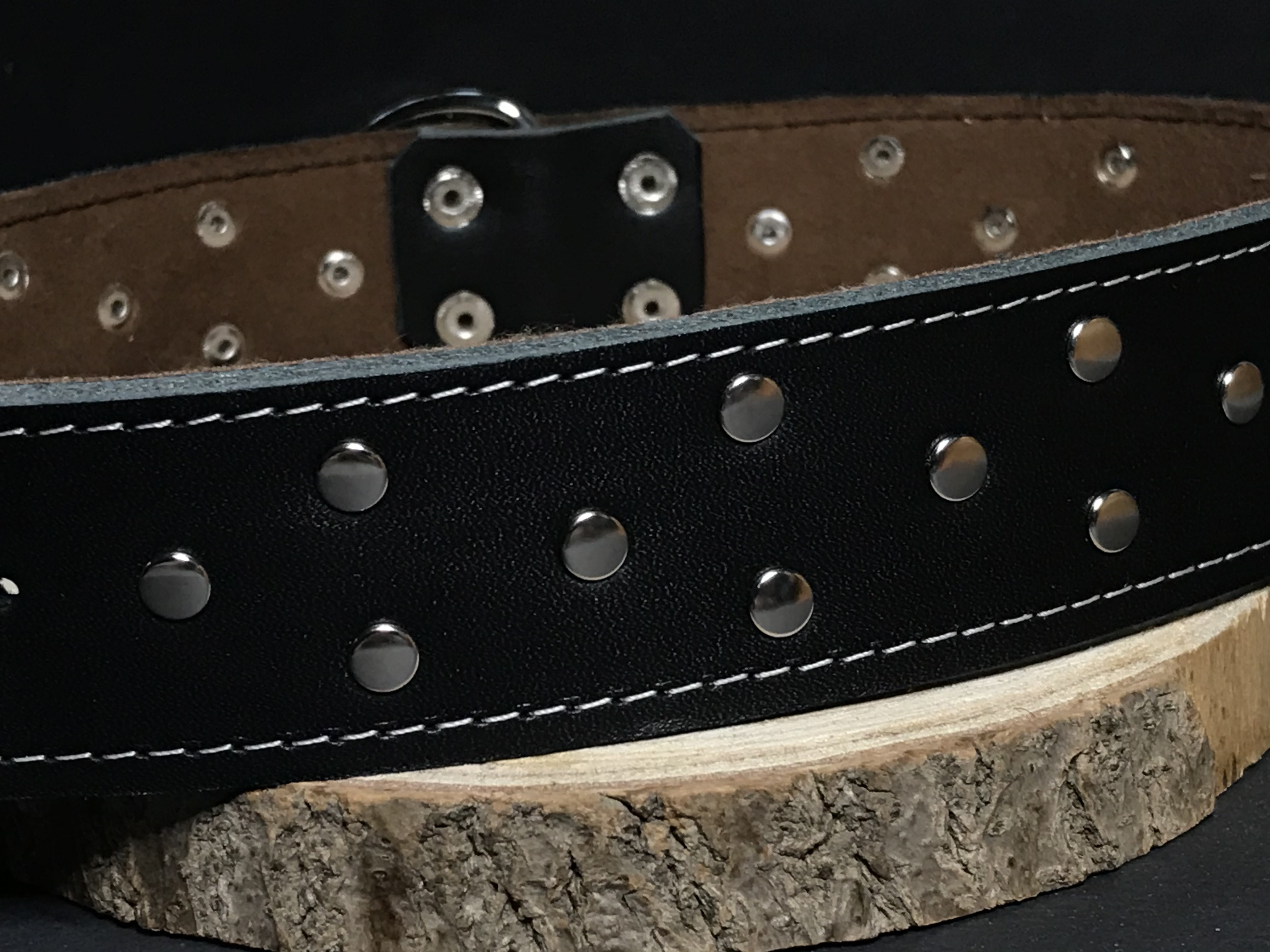 Palkar zdobený obojok z kože hladenice pre psov 75 cm x 40 mm čierny