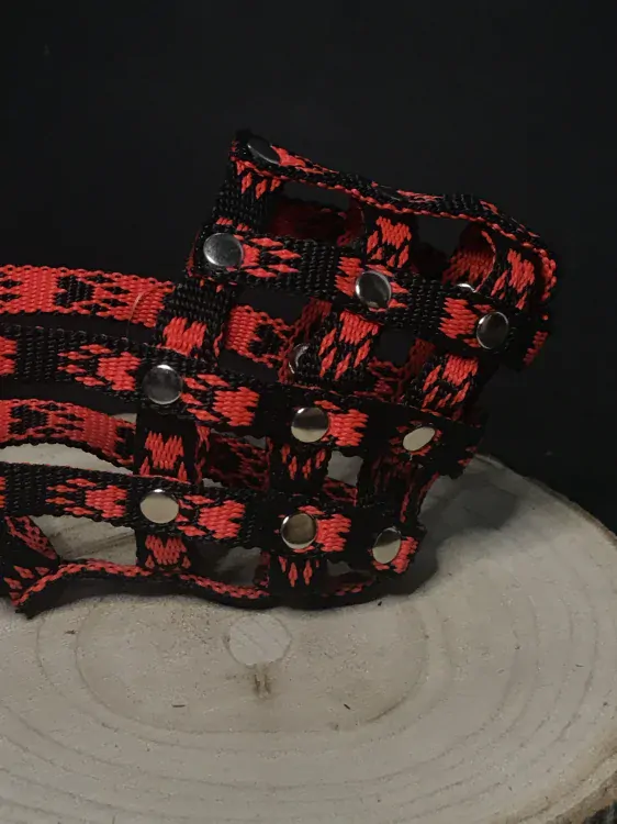 Palkar nylonový náhubok pre psov veľ. 1 18 cm x 6 cm čierno-červená