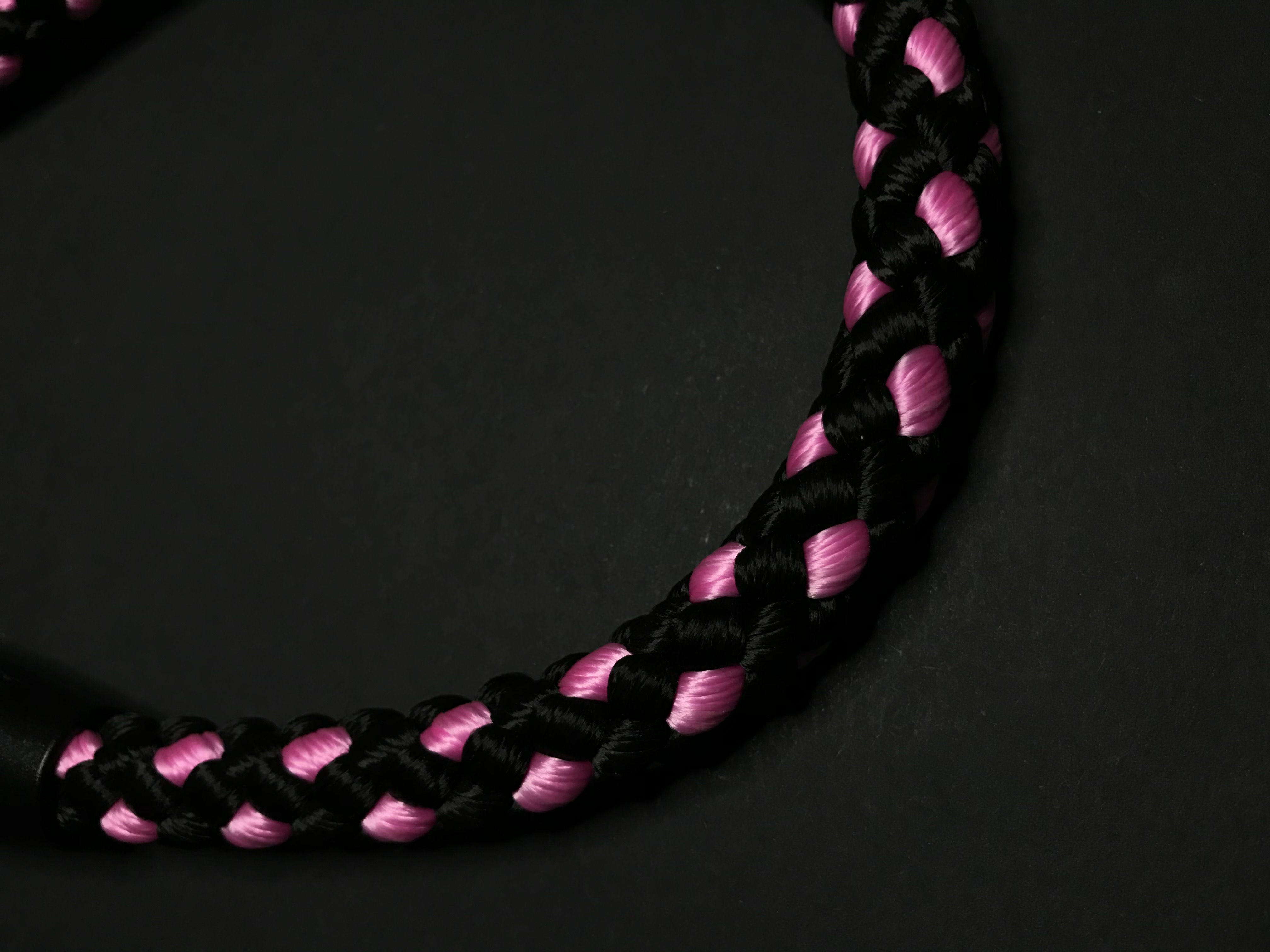 Palkar vodítko ucho pre psov 55 cm x 14 mm čierno-ružová