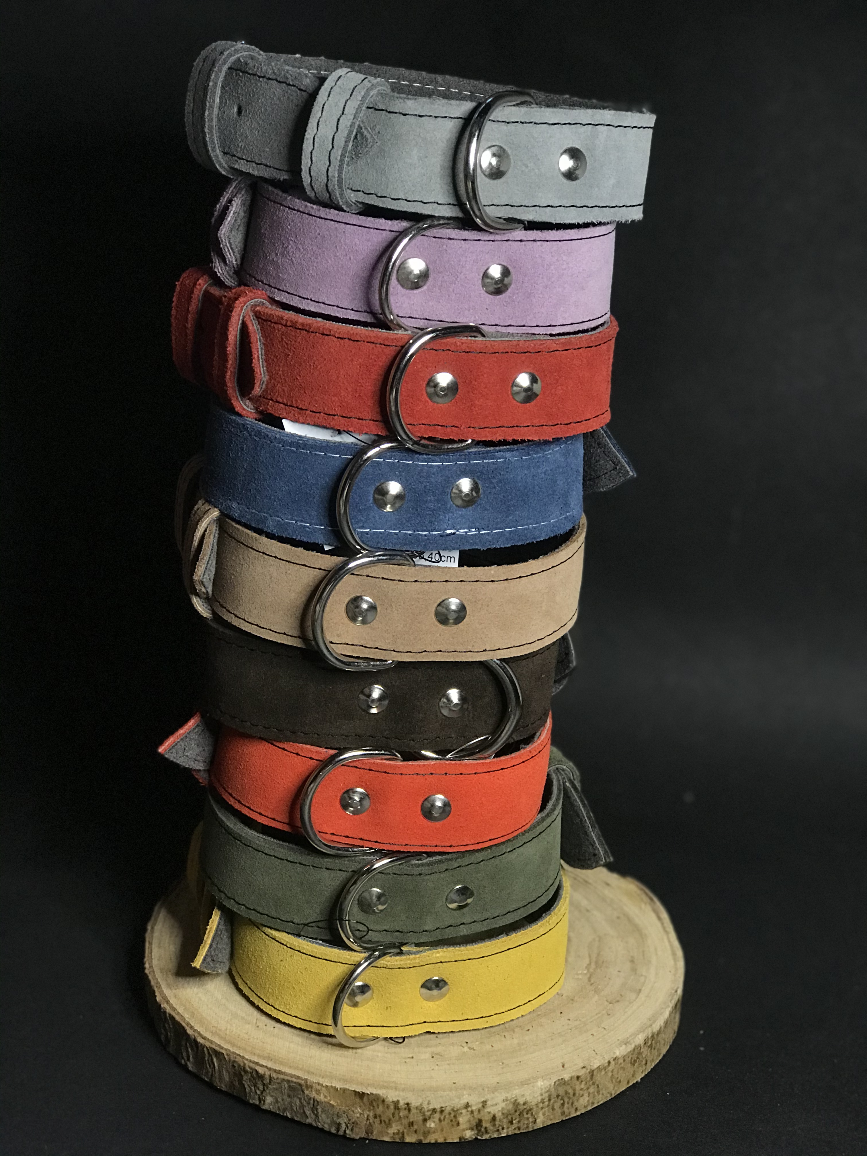 Palkar obojok z velúrovej kože pre psov 45 cm x 30 mm béžová