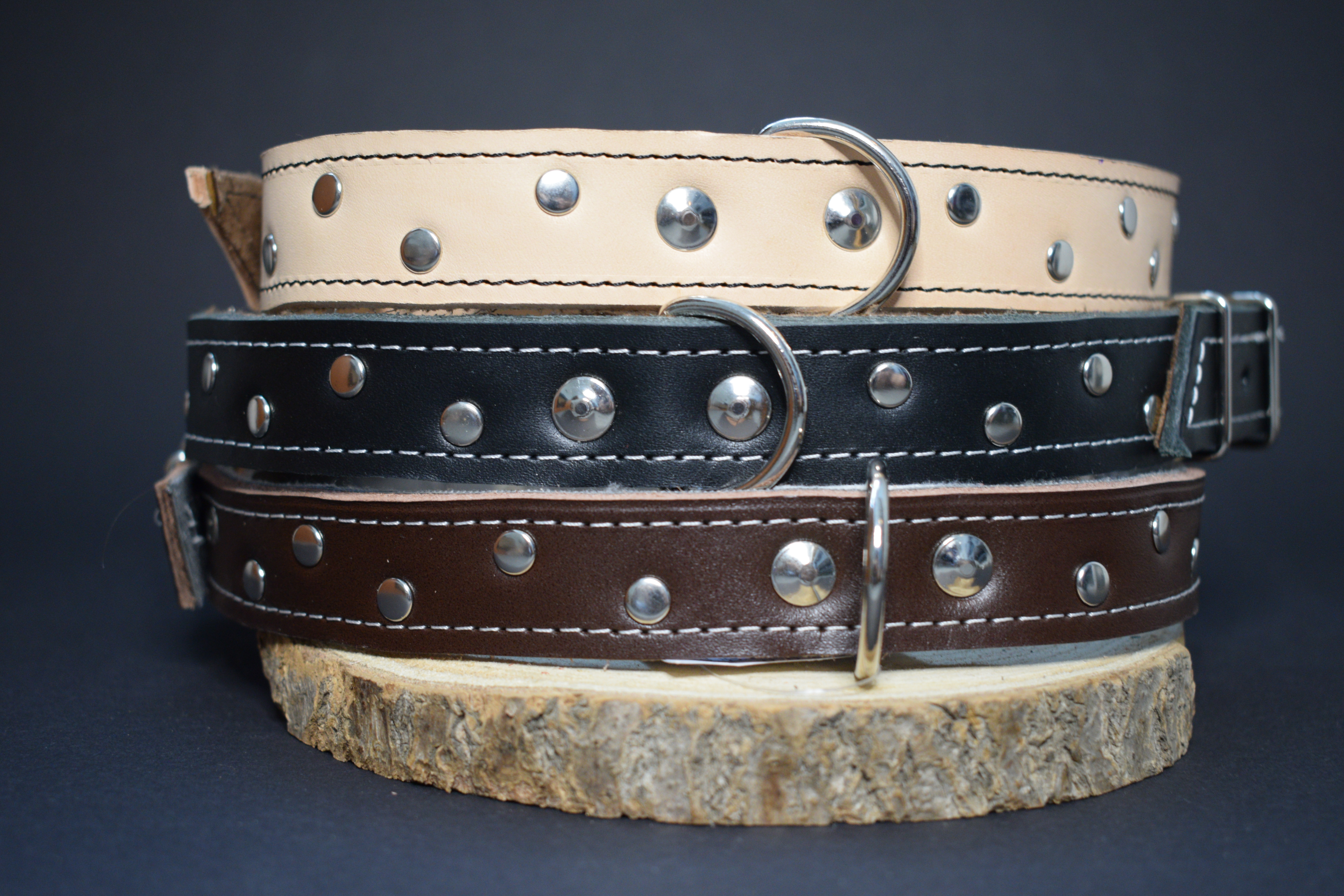 Palkar zdobený obojok z kože hladenice pre psov 60 cm x 24 mm čierny