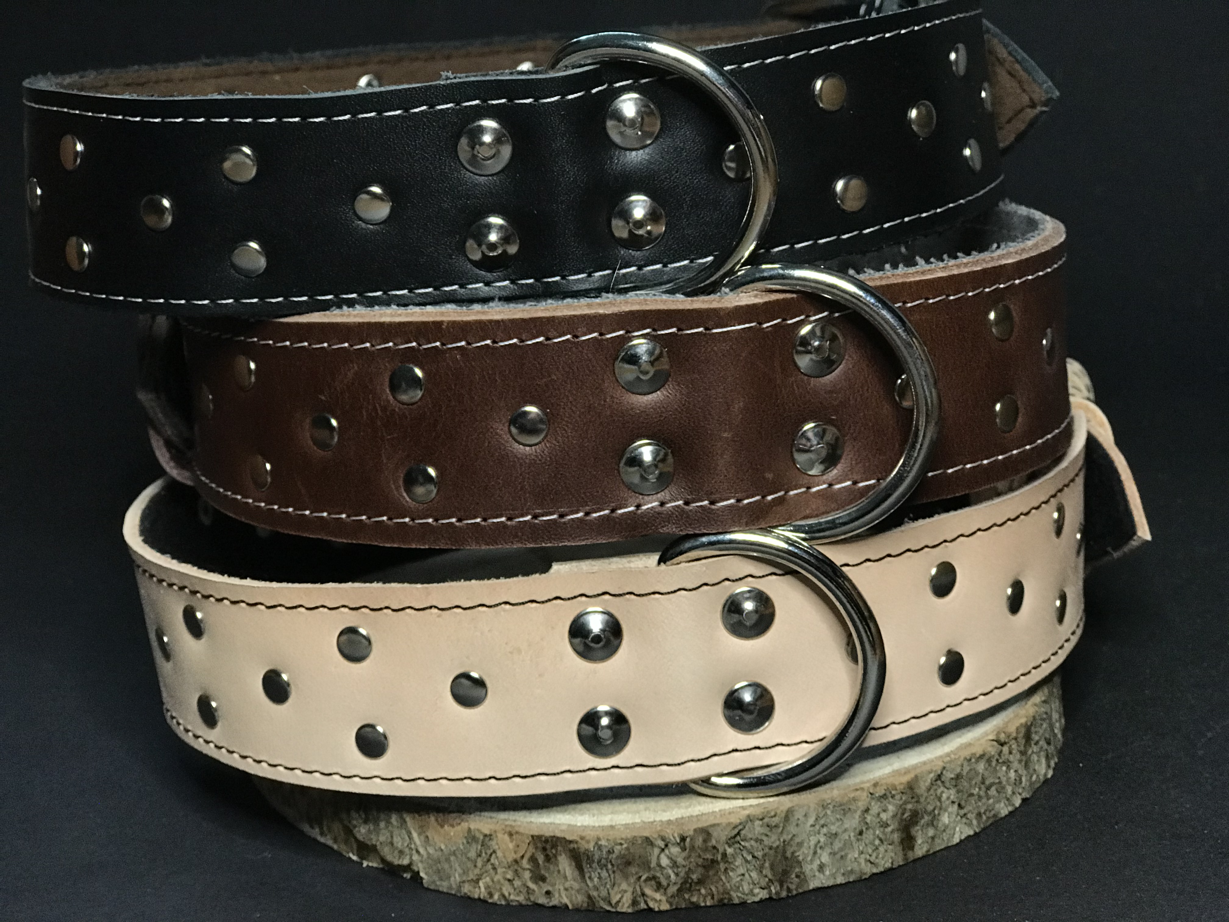 Palkar zdobený obojok z kože hladenice pre psov 70 cm x 40 mm prírodný