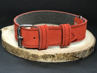 Palkar obojok z velúrovej kože pre psov 50 cm x 30 mm červená