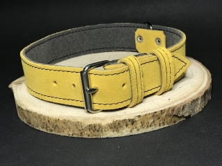 Palkar obojok z velúrovej kože pre psov 55 cm x 30 mm žltá