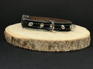 Palkar obojok z kože hladenice pre psov zdobený hrotmi 35 cm x 14 mm čierny