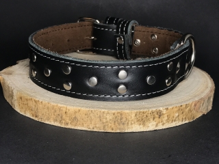 Palkar zdobený obojok z kože hladenice pre psov 55 cm x 30 mm čierny
