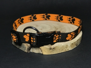 Palkar obojok z popruhu pre psov 50 cm x 20 mm hnedo-oranžová s labkami