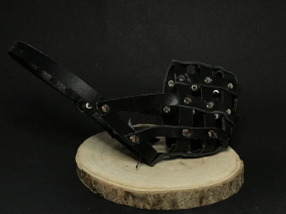 Palkar kožený náhubok pre psov veľ. 2 24 cm x 7 cm čierna