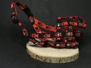 Palkar nylonový náhubok pre psov veľ. 2 22 cm x 7,5 cm čierno-červená