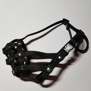 Palkar nylonový náhubok pre skrátený ňufák pre psov veľ. 1 18 cm x 4 cm čierna