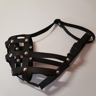 Palkar nylonový náhubok pre skrátený ňufák pre psov veľ. 5 33 cm x 8 cm čierna