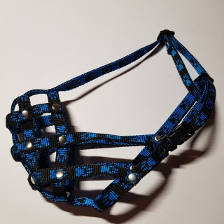 Palkar nylonový náhubok pre skrátený ňufák pre psov veľ. 2 22 cm x 4,5 cm čierno-modrá