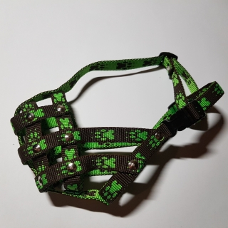 Palkar nylonový náhubok pre skrátený ňufák pre psov veľ. 3 25 cm x 5,5 cm čierno-zelená