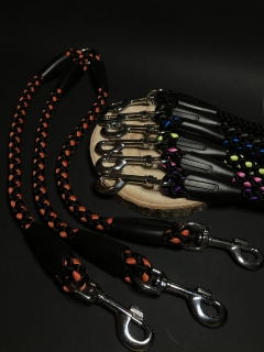 Palkar vodítko roztrojka pre psov 50 cm x 14 mm čierno-oranžová