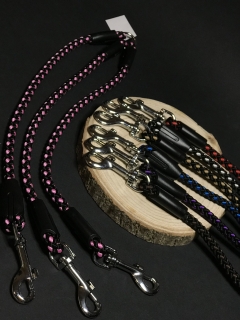 Palkar vodítko roztrojka pre psov 40 cm x 8 mm čierno-ružová