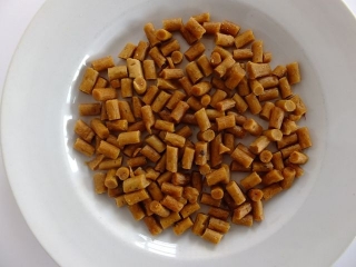 SALAČ Tyčinka kuřecí 1 cm - 100g 